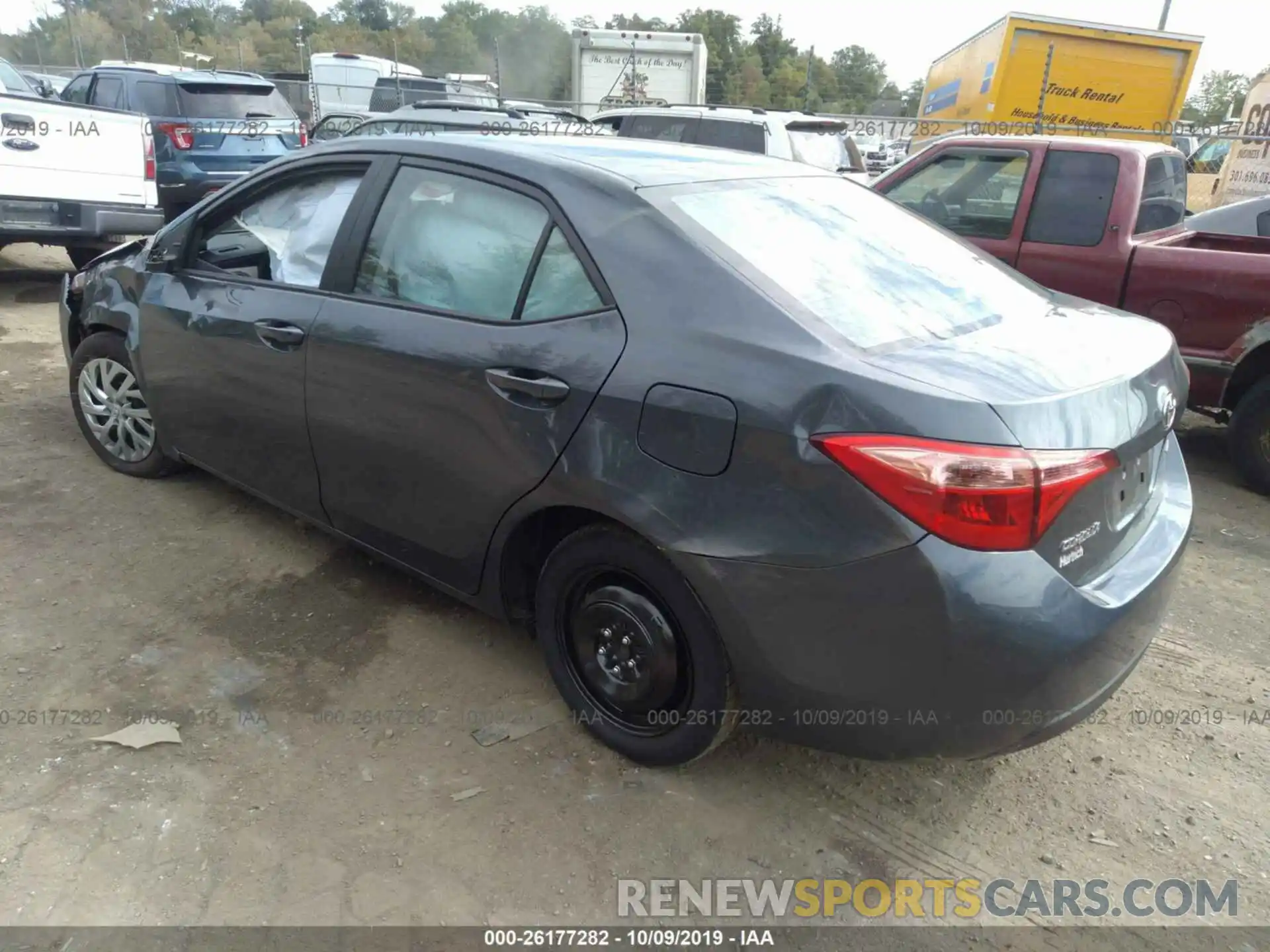 3 Photograph of a damaged car 2T1BURHE7KC137656 TOYOTA COROLLA 2019