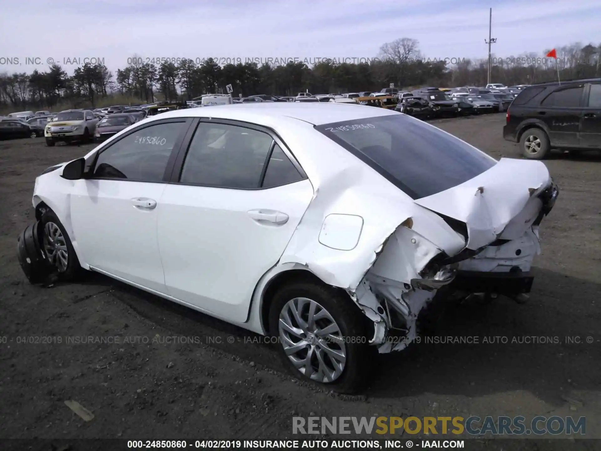 3 Photograph of a damaged car 2T1BURHE7KC138371 TOYOTA COROLLA 2019