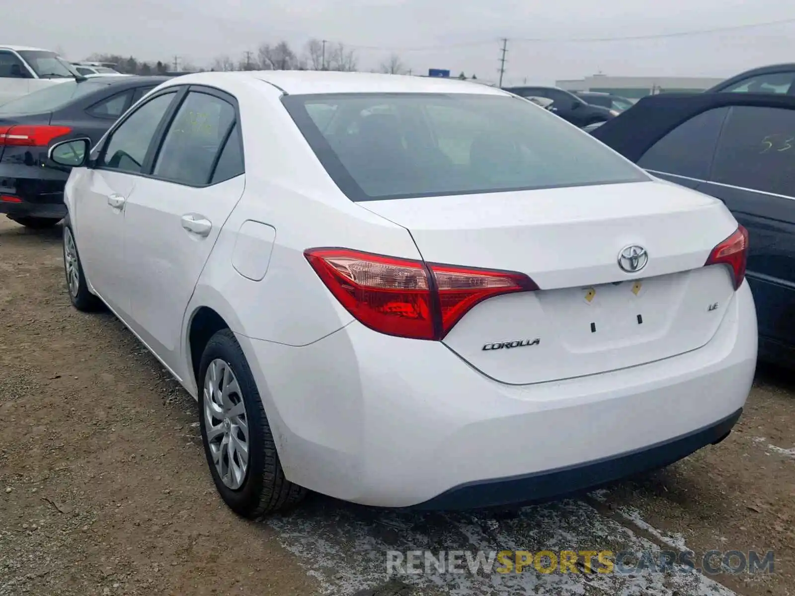 3 Photograph of a damaged car 2T1BURHE7KC139214 TOYOTA COROLLA 2019