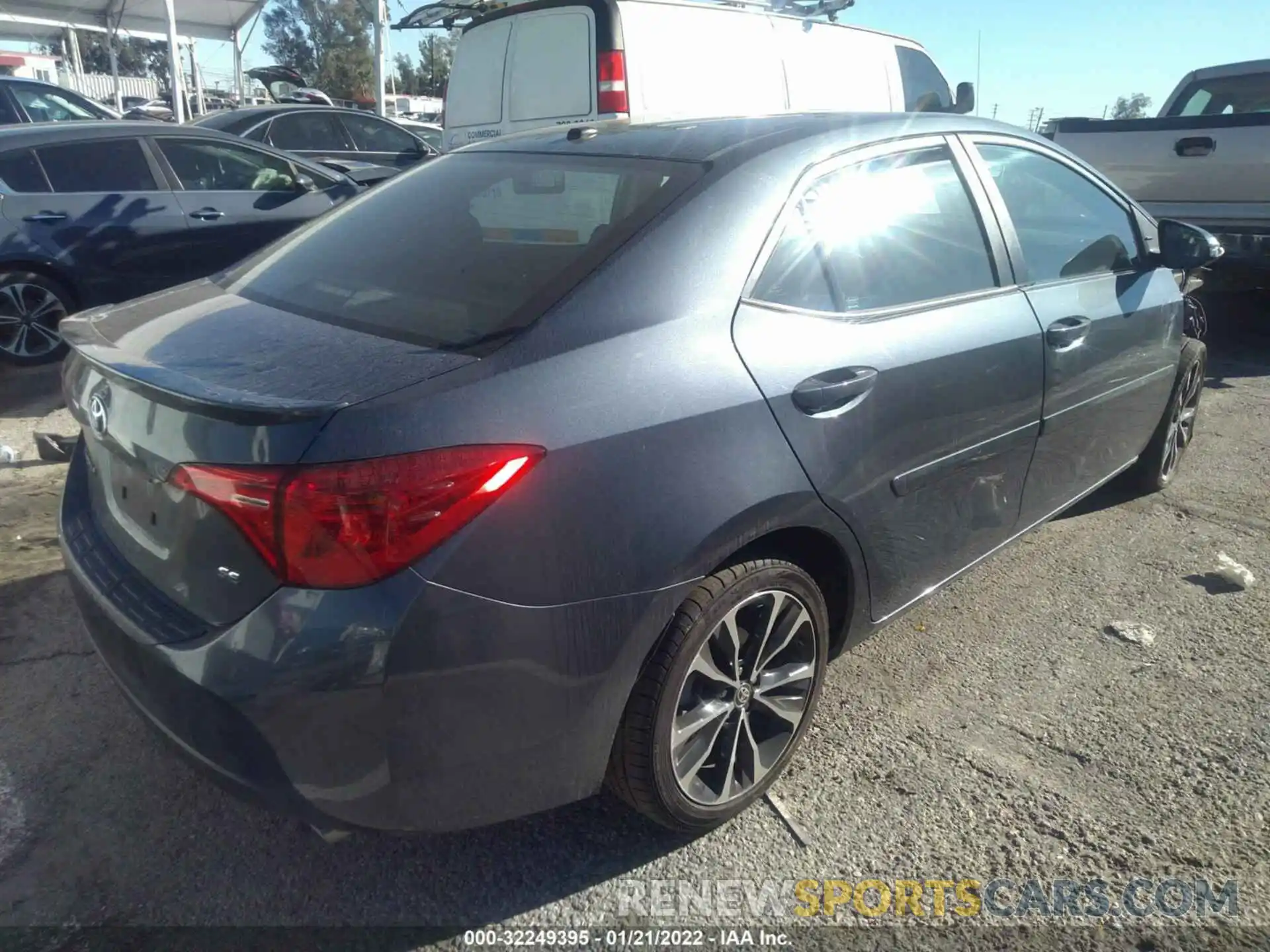 4 Photograph of a damaged car 2T1BURHE7KC139231 TOYOTA COROLLA 2019