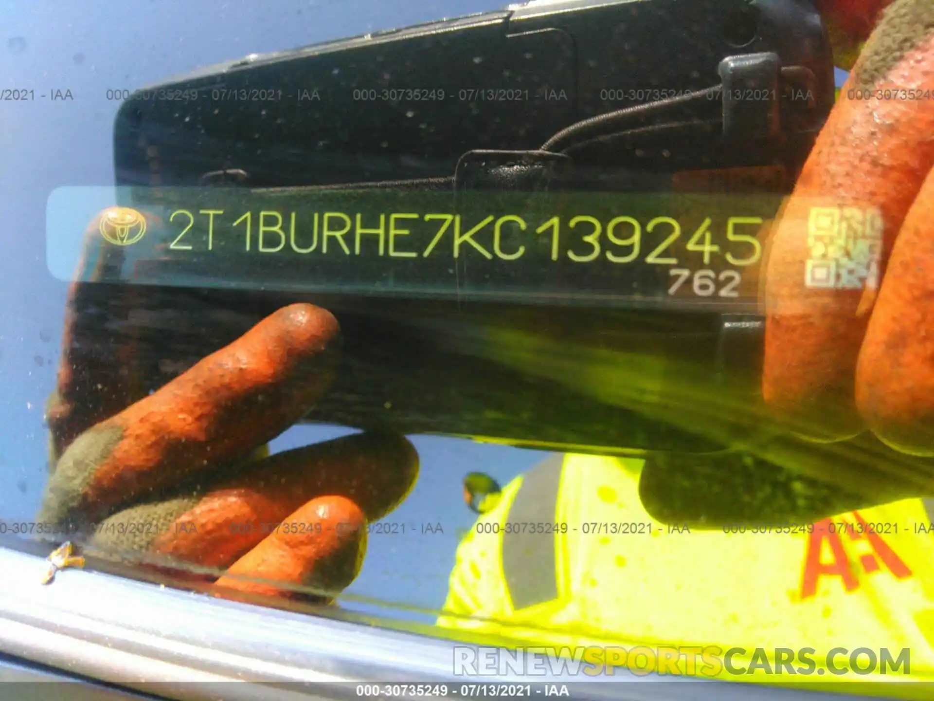 9 Photograph of a damaged car 2T1BURHE7KC139245 TOYOTA COROLLA 2019