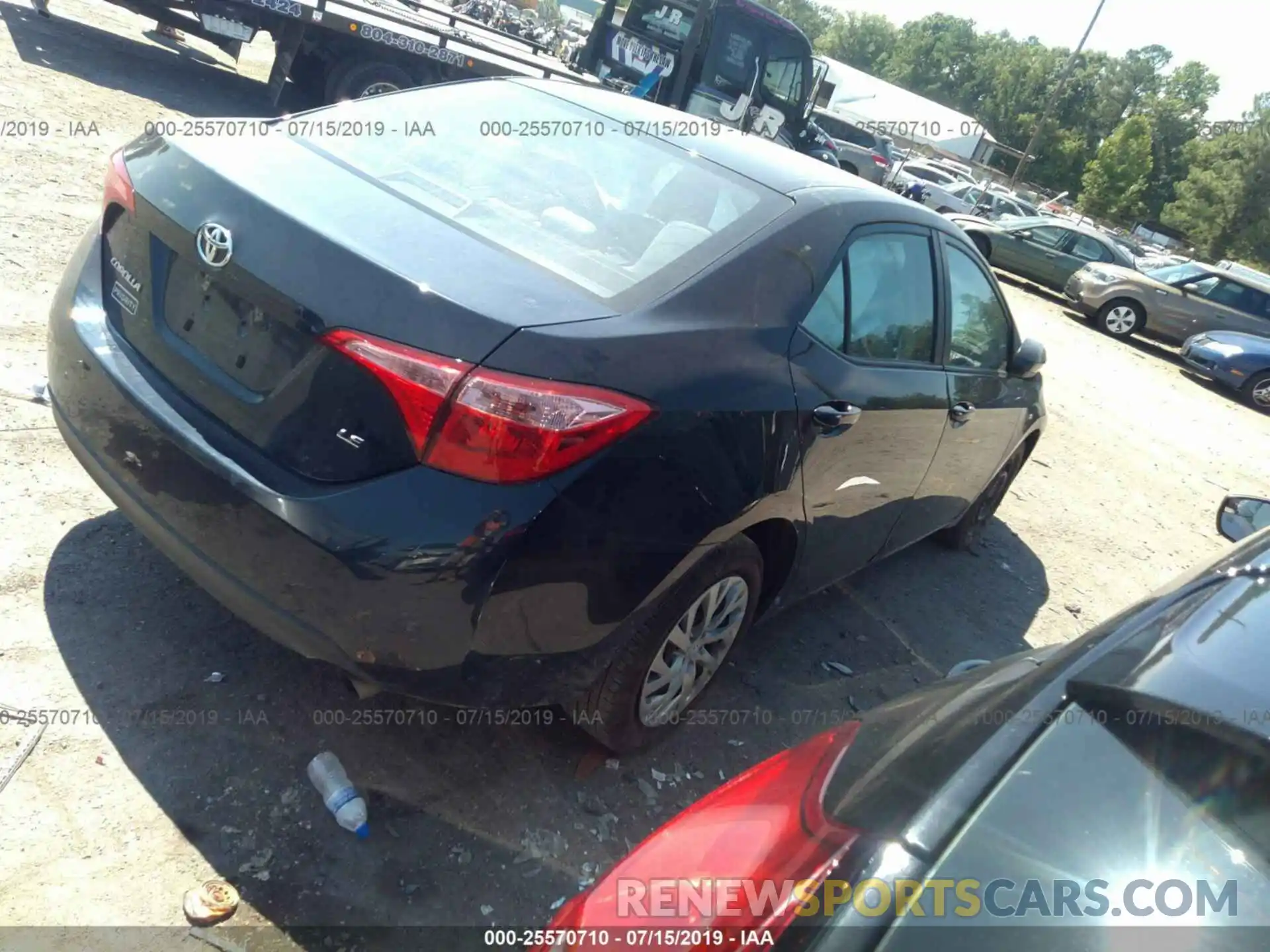 4 Photograph of a damaged car 2T1BURHE7KC139648 TOYOTA COROLLA 2019