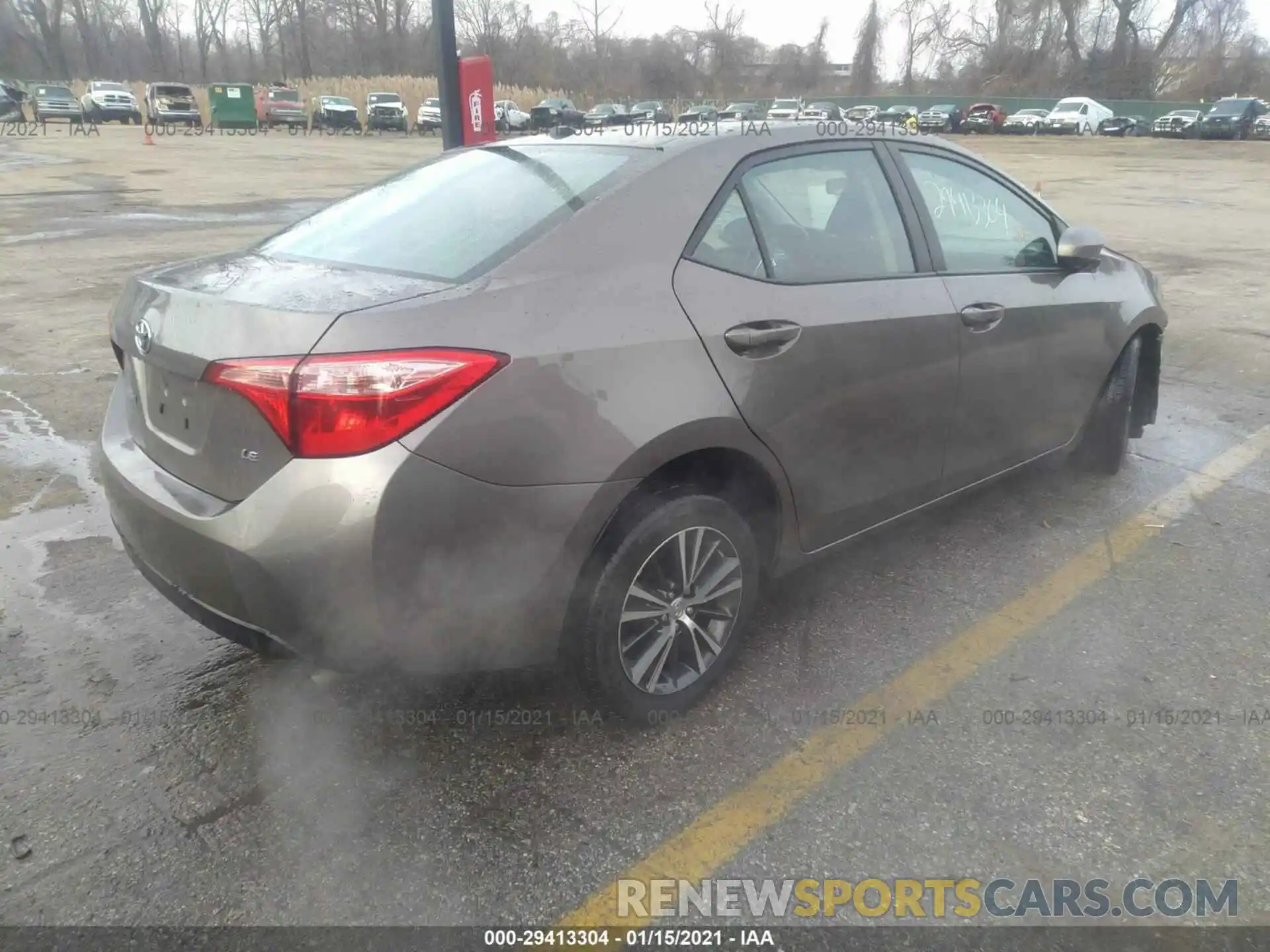 4 Photograph of a damaged car 2T1BURHE7KC139732 TOYOTA COROLLA 2019