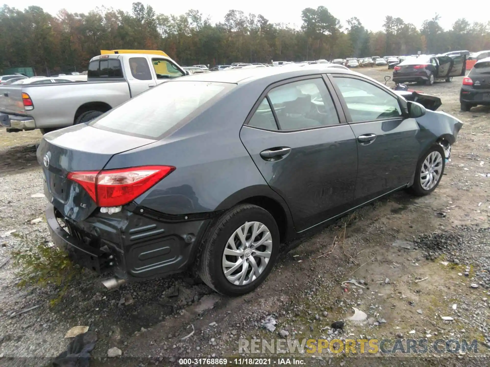 4 Photograph of a damaged car 2T1BURHE7KC139939 TOYOTA COROLLA 2019