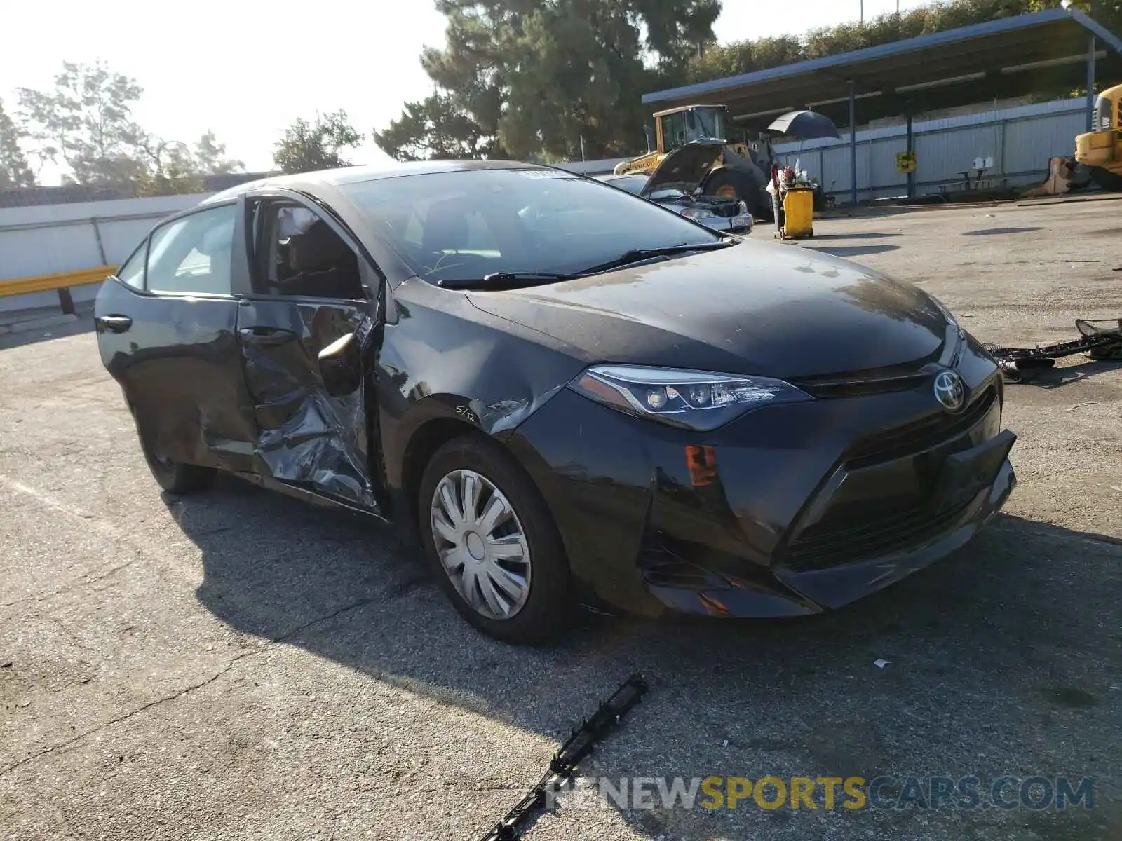 1 Photograph of a damaged car 2T1BURHE7KC140282 TOYOTA COROLLA 2019