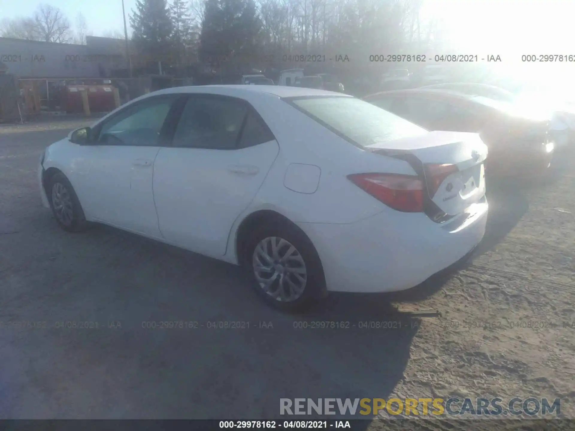 3 Photograph of a damaged car 2T1BURHE7KC140590 TOYOTA COROLLA 2019