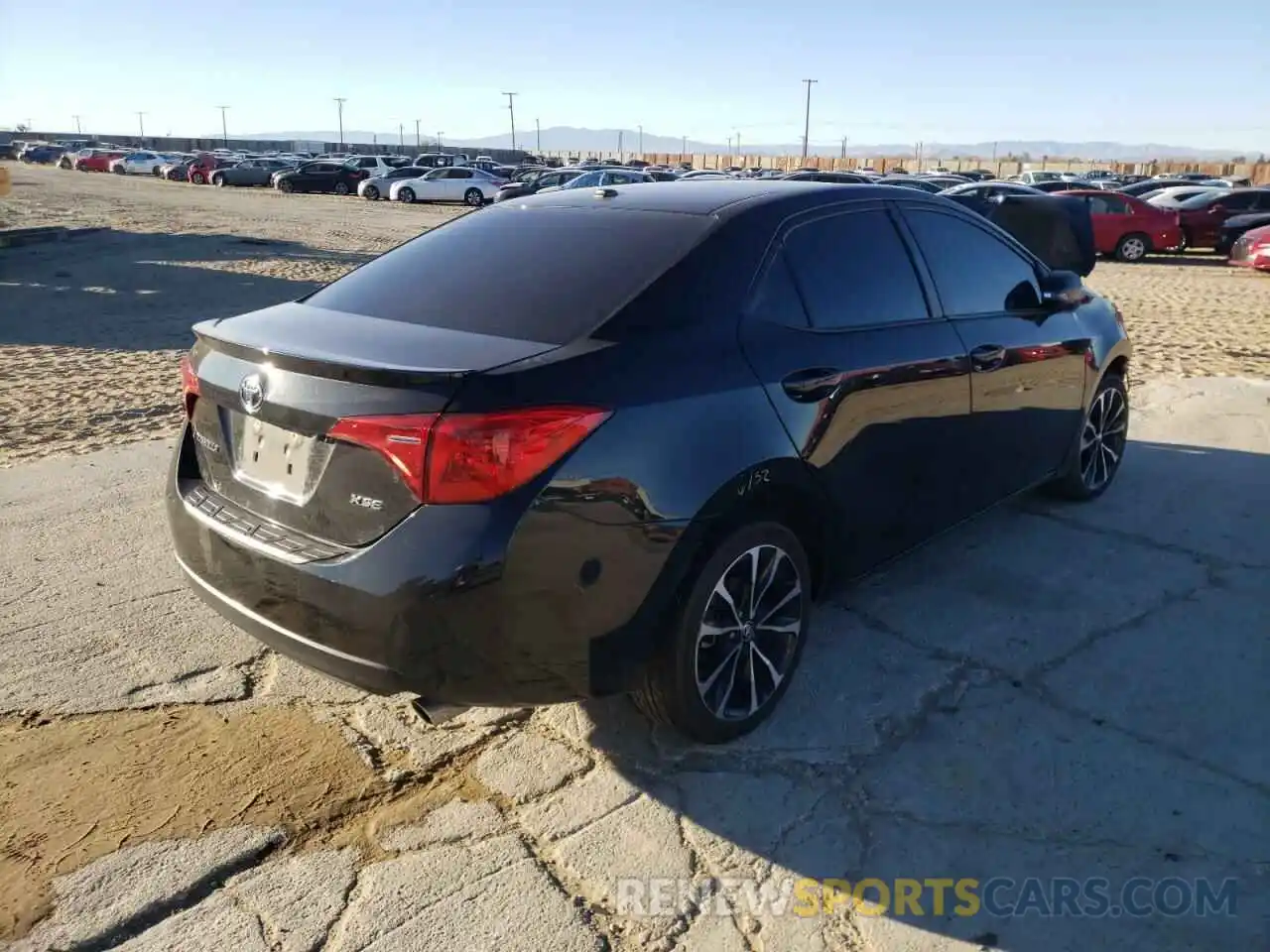 4 Photograph of a damaged car 2T1BURHE7KC140640 TOYOTA COROLLA 2019