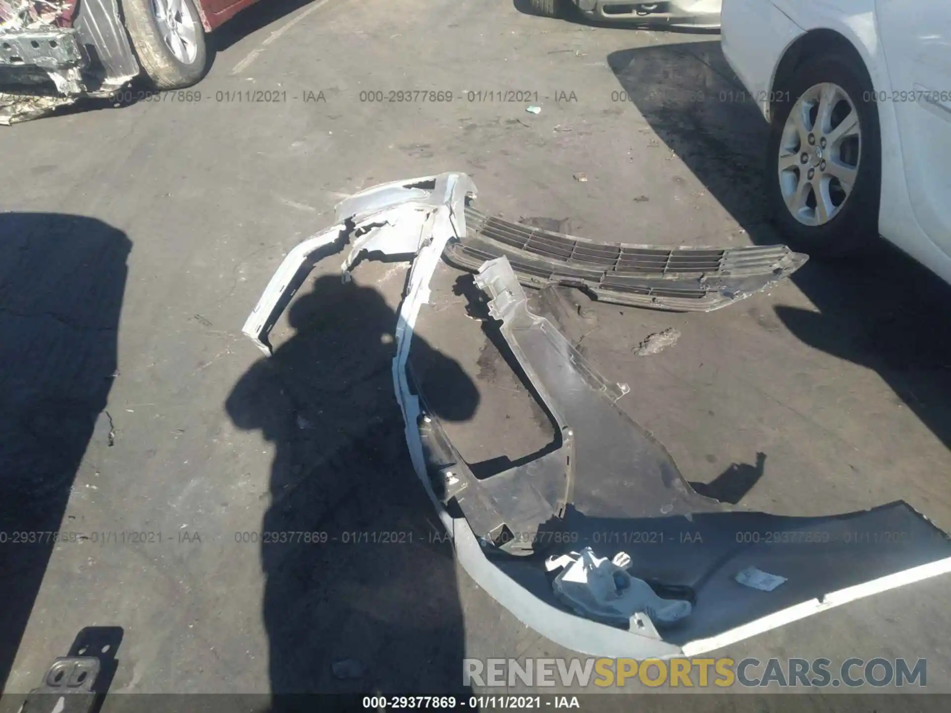 12 Photograph of a damaged car 2T1BURHE7KC141089 TOYOTA COROLLA 2019