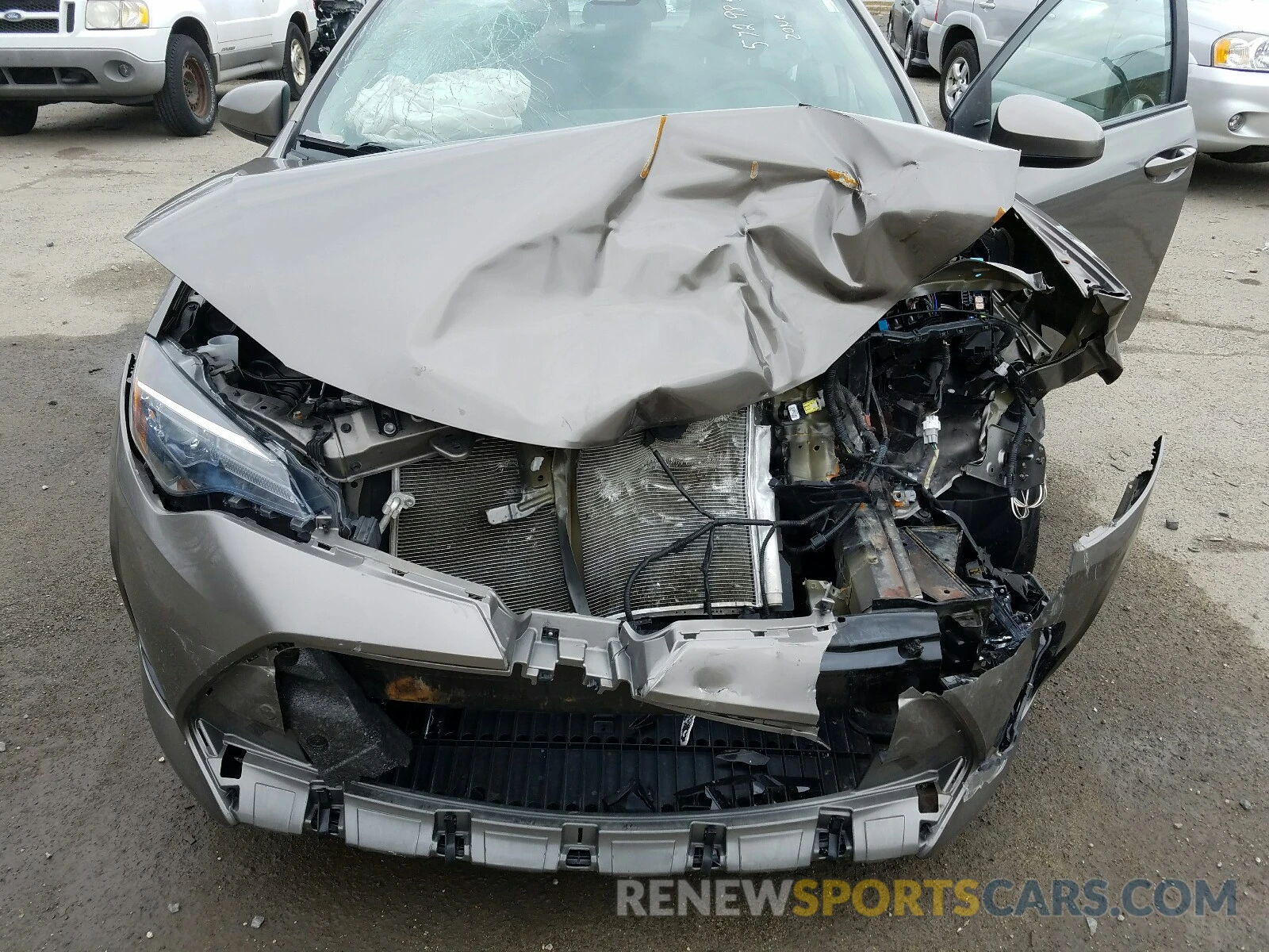 7 Photograph of a damaged car 2T1BURHE7KC142517 TOYOTA COROLLA 2019