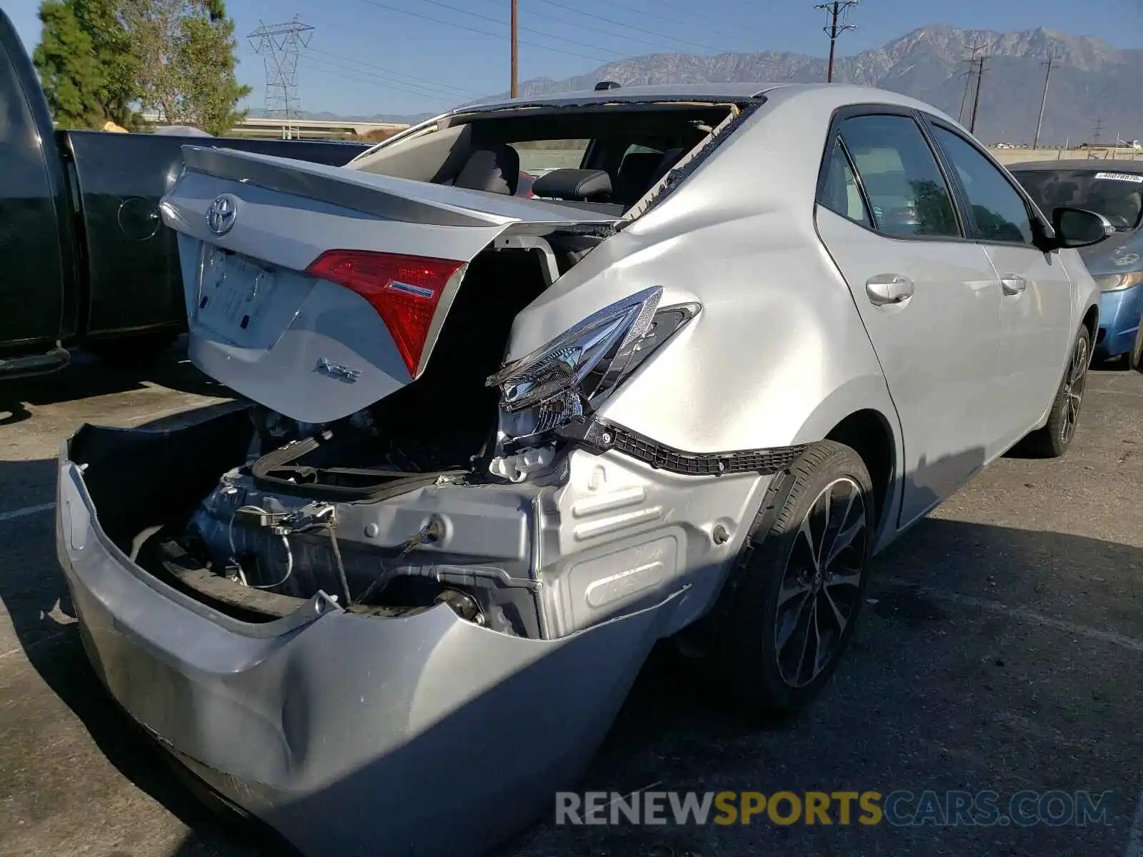4 Photograph of a damaged car 2T1BURHE7KC142596 TOYOTA COROLLA 2019