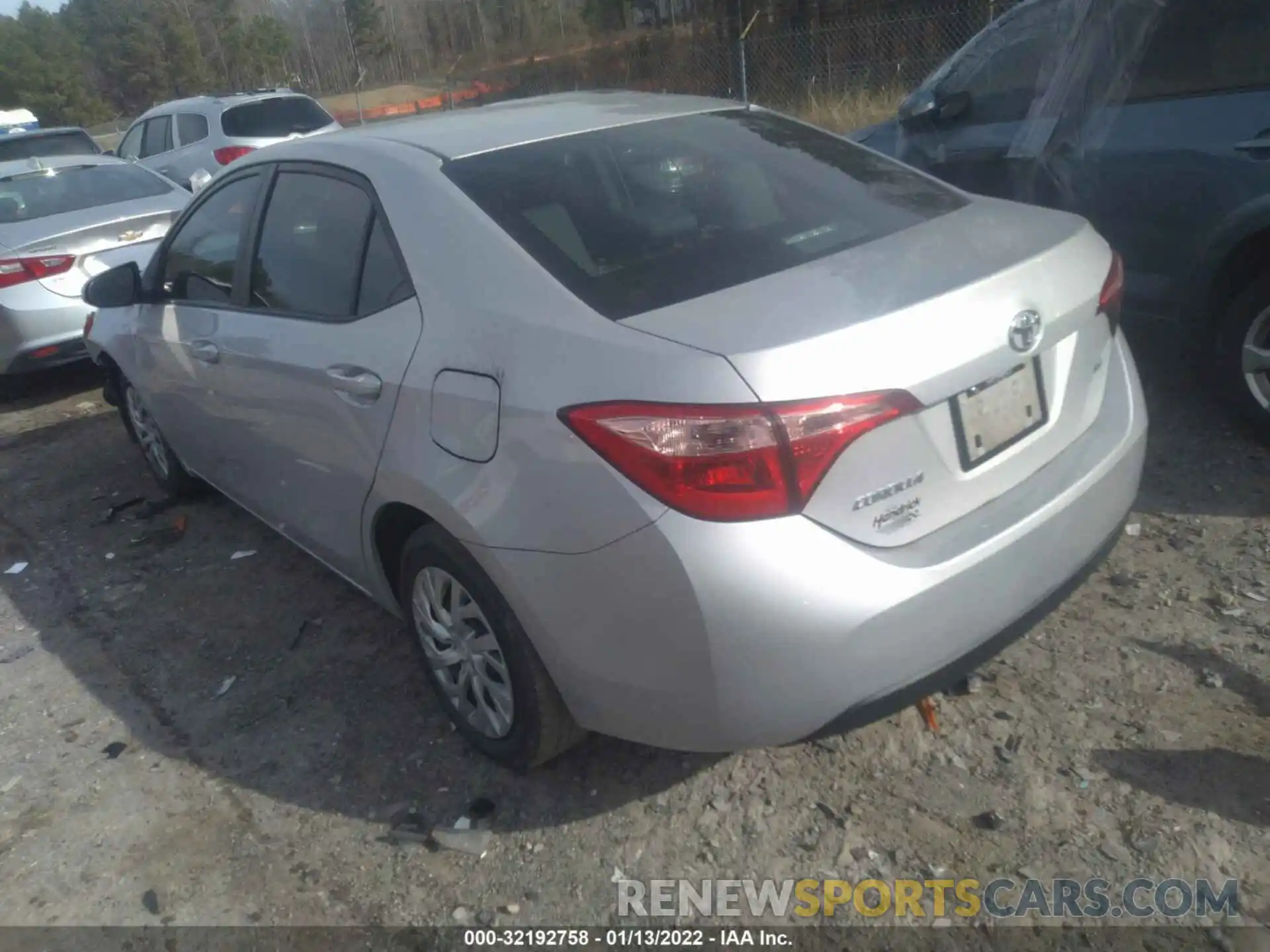 3 Photograph of a damaged car 2T1BURHE7KC142842 TOYOTA COROLLA 2019