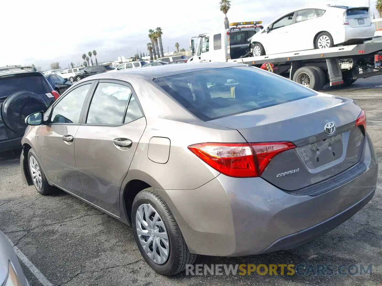 3 Photograph of a damaged car 2T1BURHE7KC144090 TOYOTA COROLLA 2019