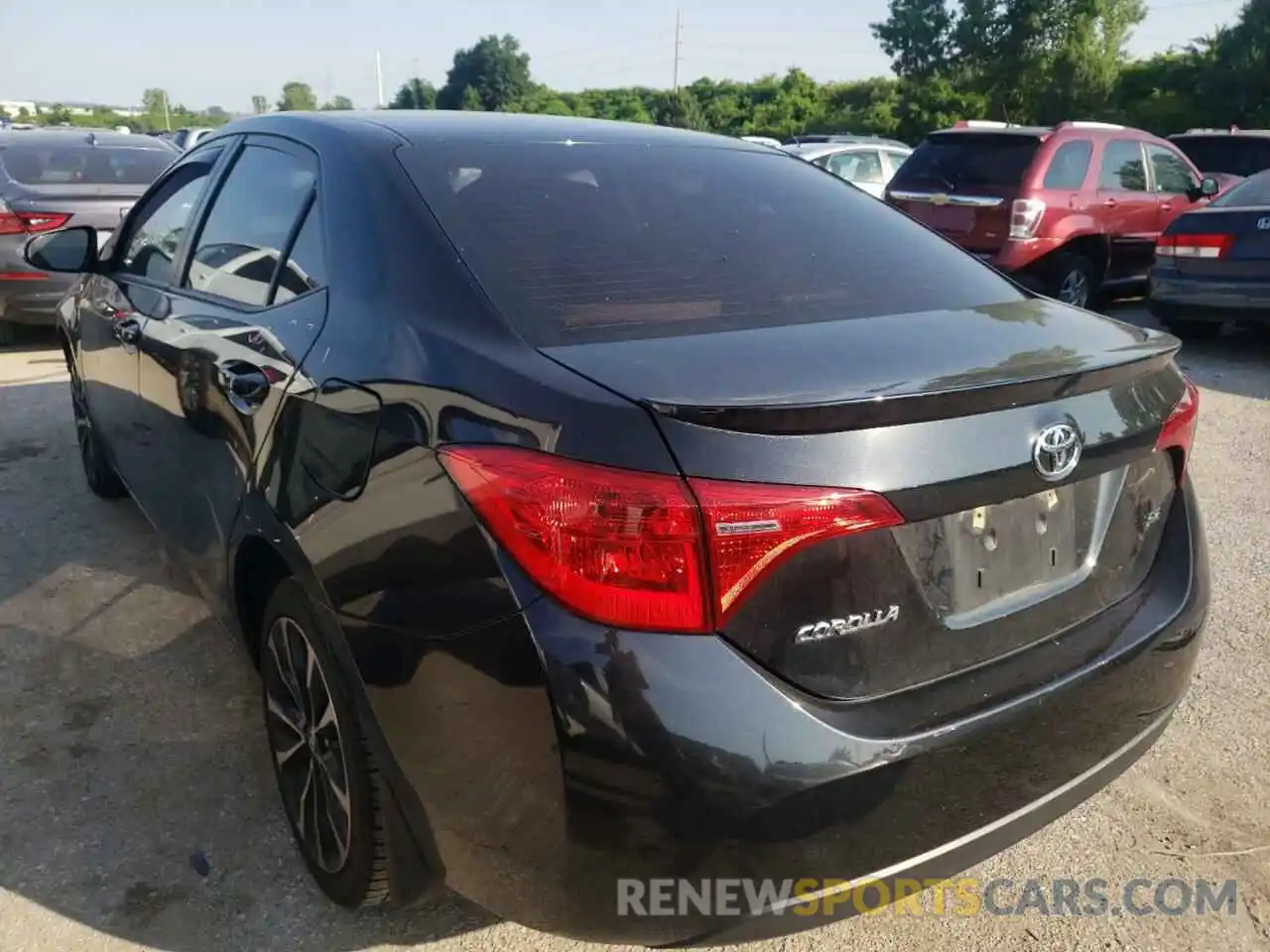 3 Photograph of a damaged car 2T1BURHE7KC144400 TOYOTA COROLLA 2019