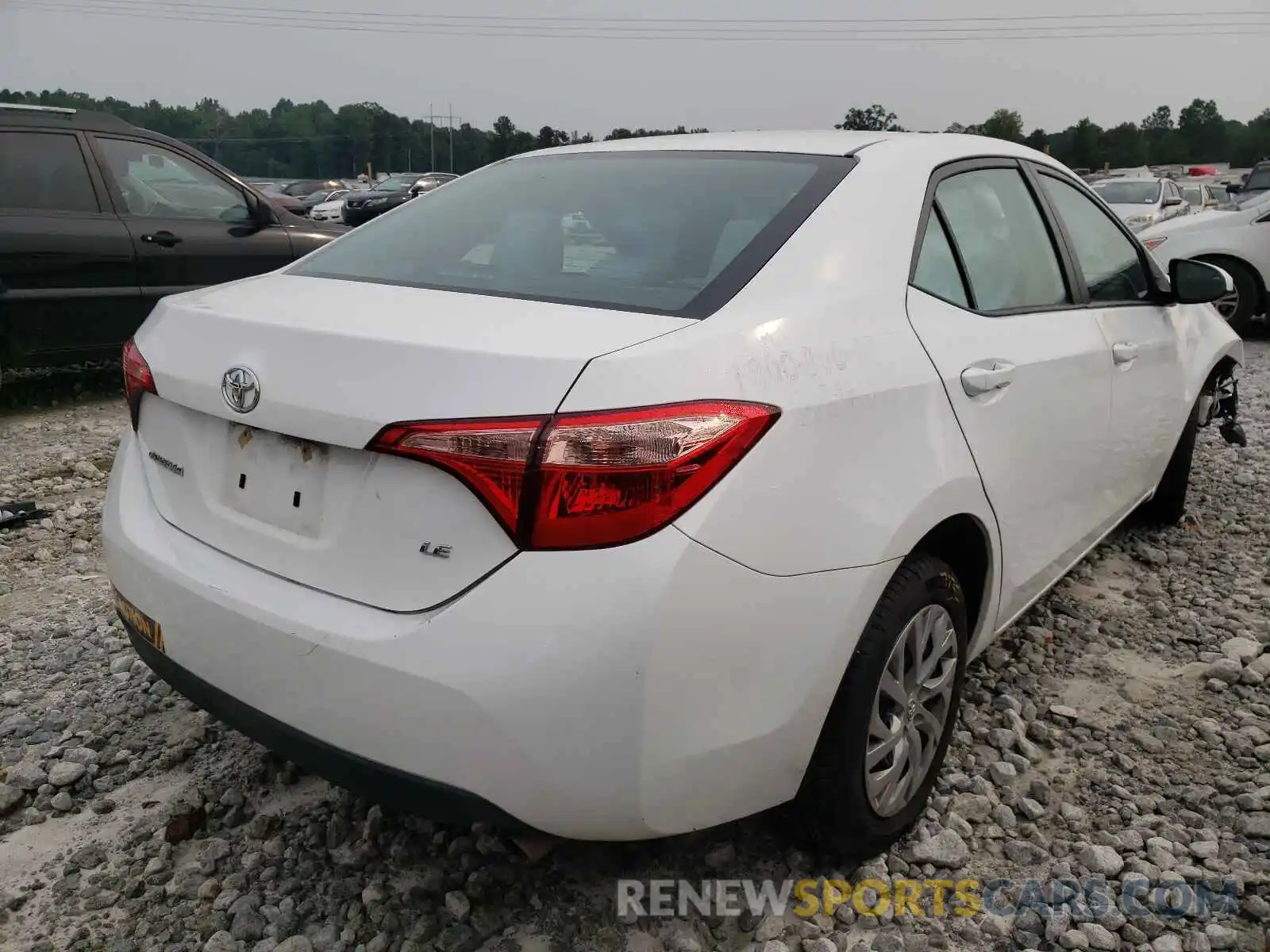 4 Photograph of a damaged car 2T1BURHE7KC145496 TOYOTA COROLLA 2019