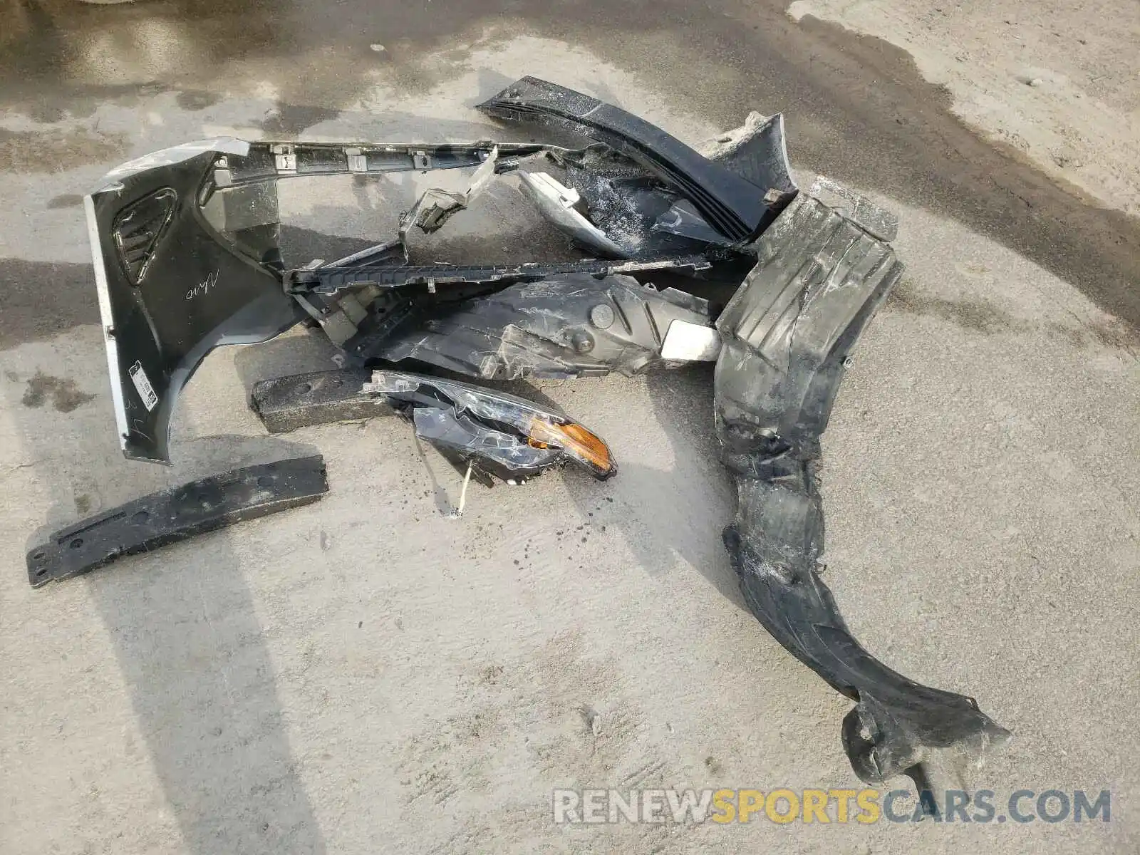 9 Фотография поврежденного автомобиля 2T1BURHE7KC146583 TOYOTA COROLLA 2019