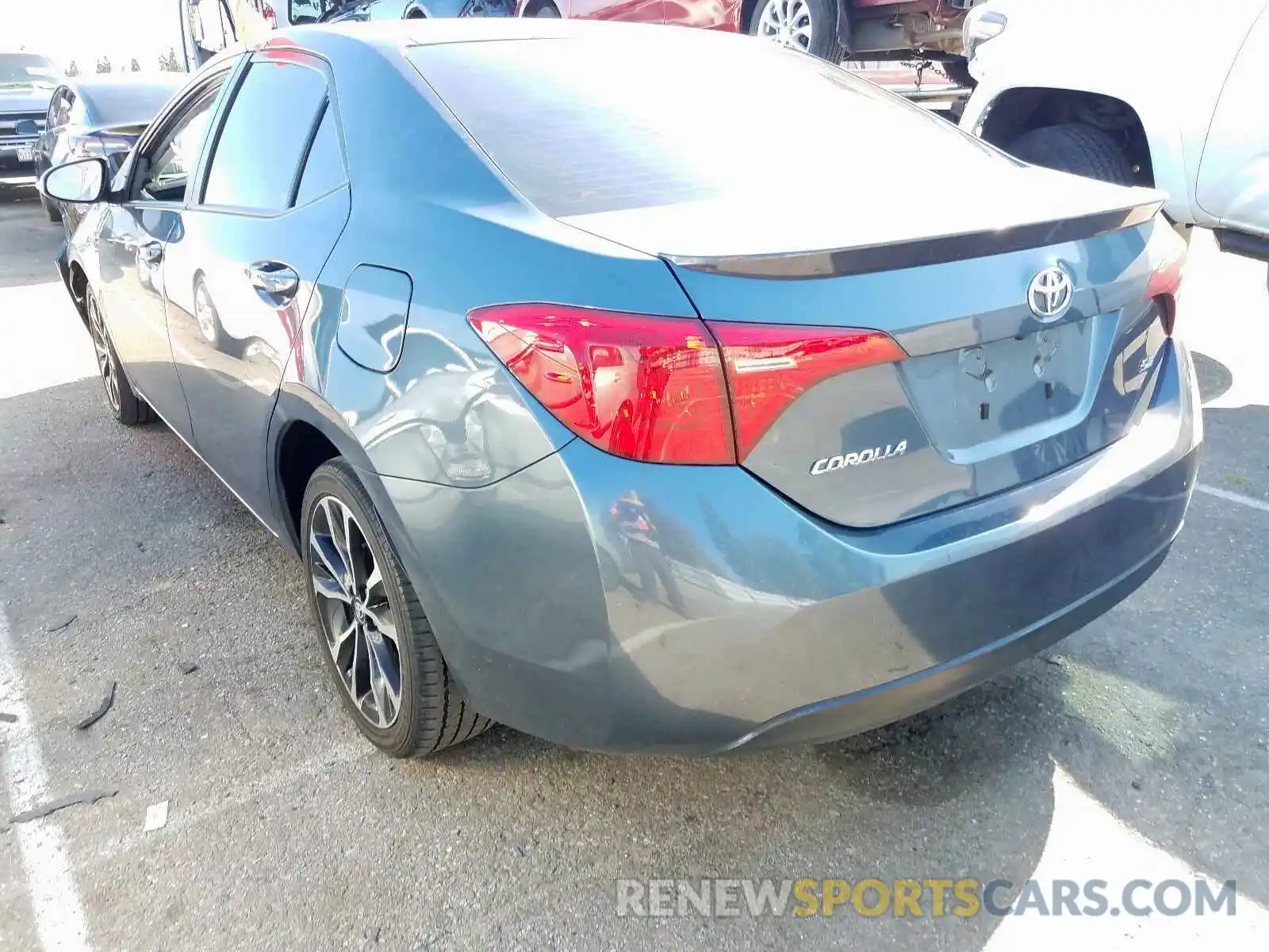 3 Photograph of a damaged car 2T1BURHE7KC146874 TOYOTA COROLLA 2019