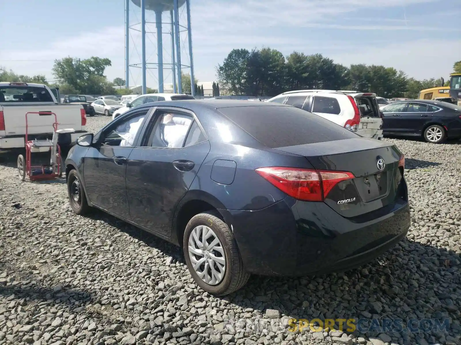 3 Photograph of a damaged car 2T1BURHE7KC147667 TOYOTA COROLLA 2019