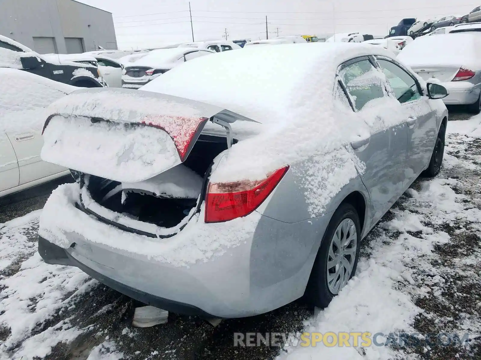 4 Photograph of a damaged car 2T1BURHE7KC147782 TOYOTA COROLLA 2019