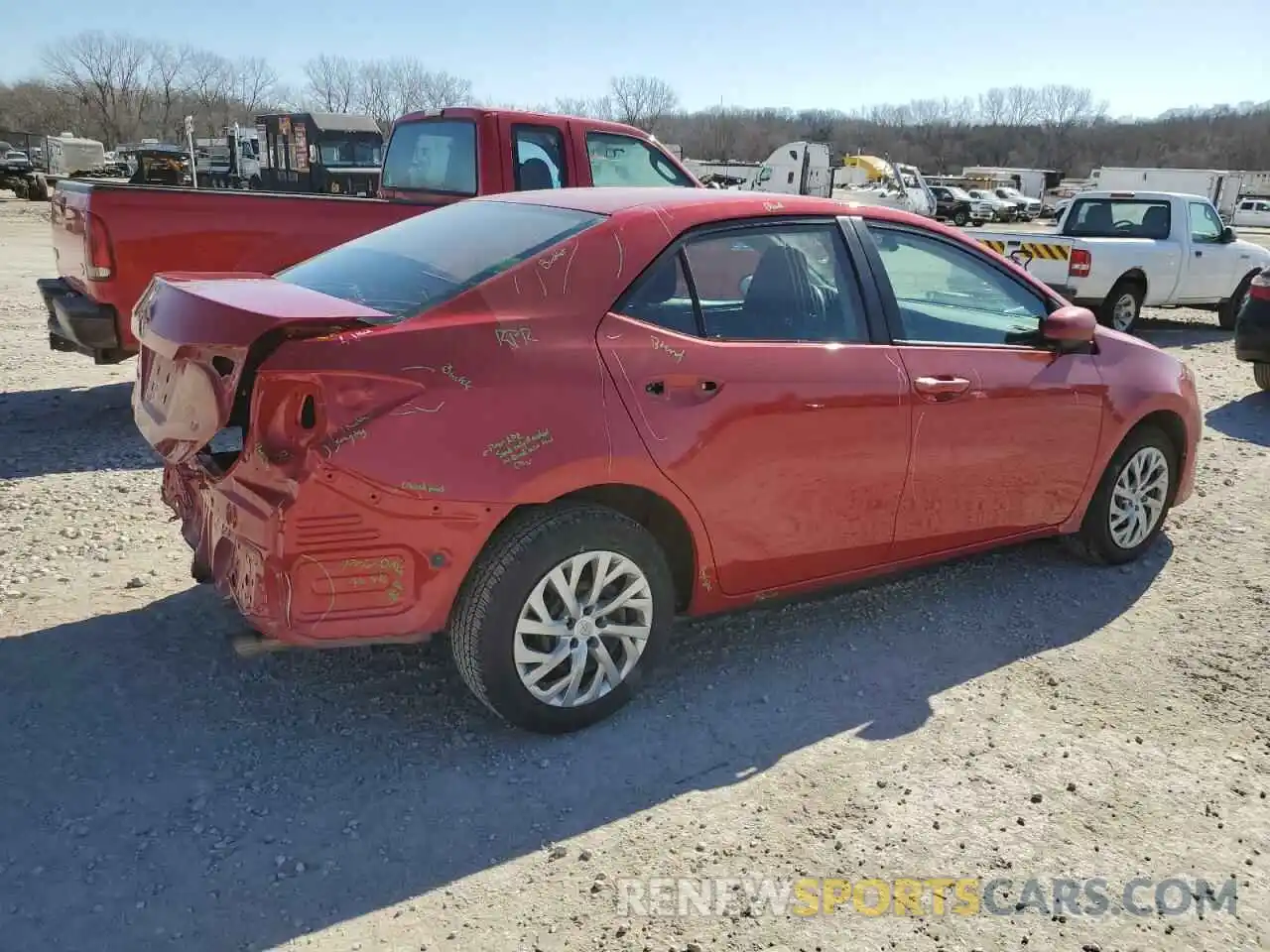 3 Photograph of a damaged car 2T1BURHE7KC147930 TOYOTA COROLLA 2019