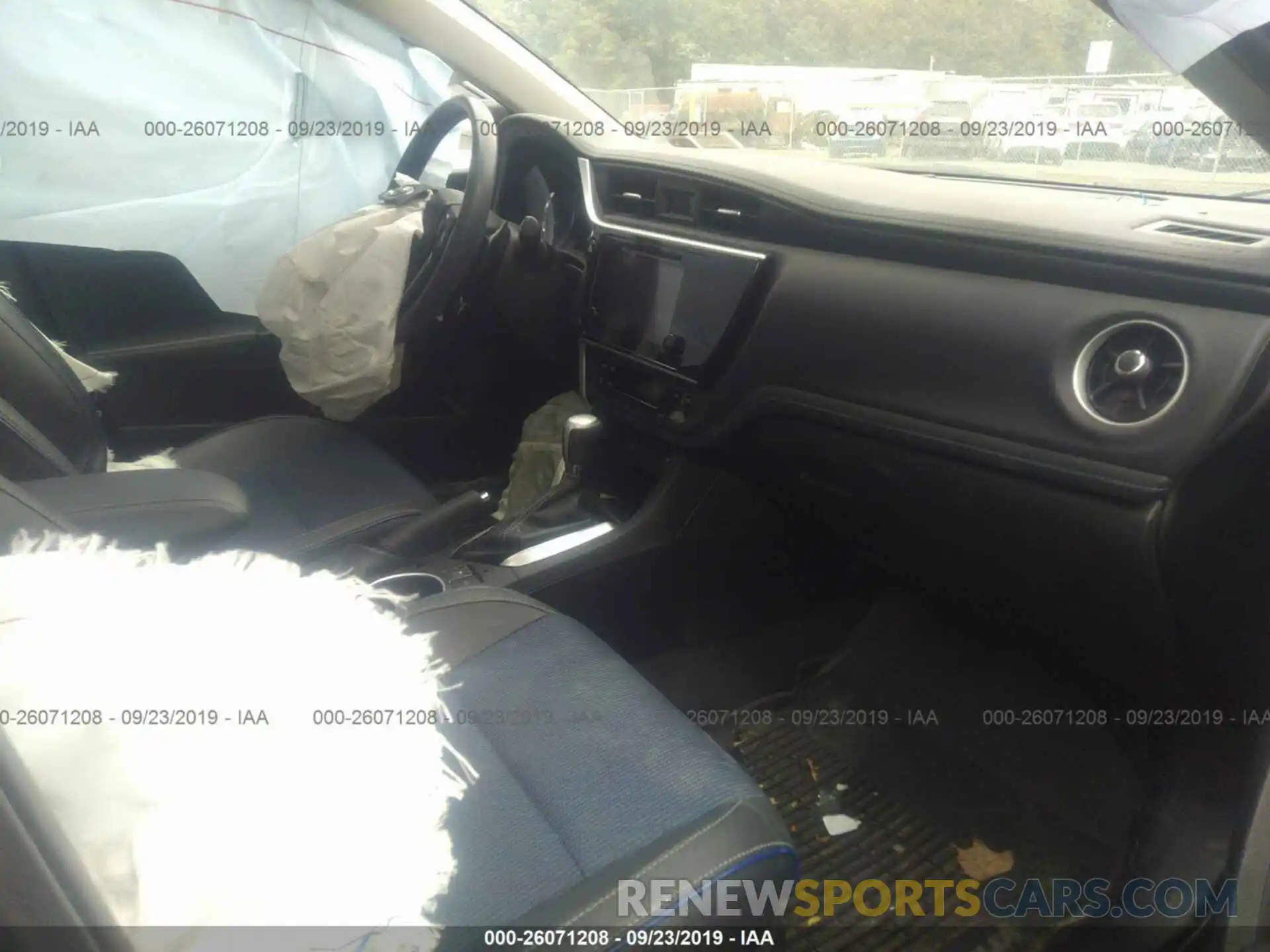 5 Photograph of a damaged car 2T1BURHE7KC148480 TOYOTA COROLLA 2019