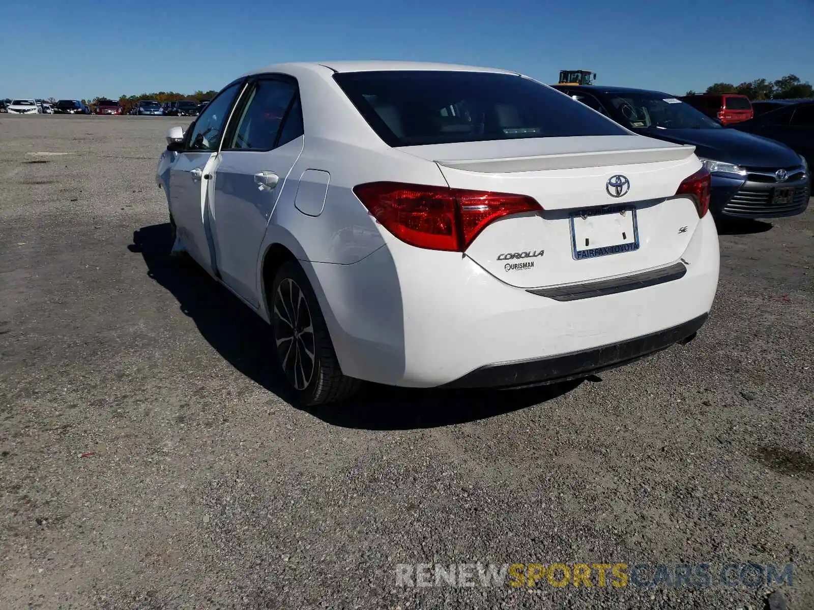 3 Photograph of a damaged car 2T1BURHE7KC149063 TOYOTA COROLLA 2019