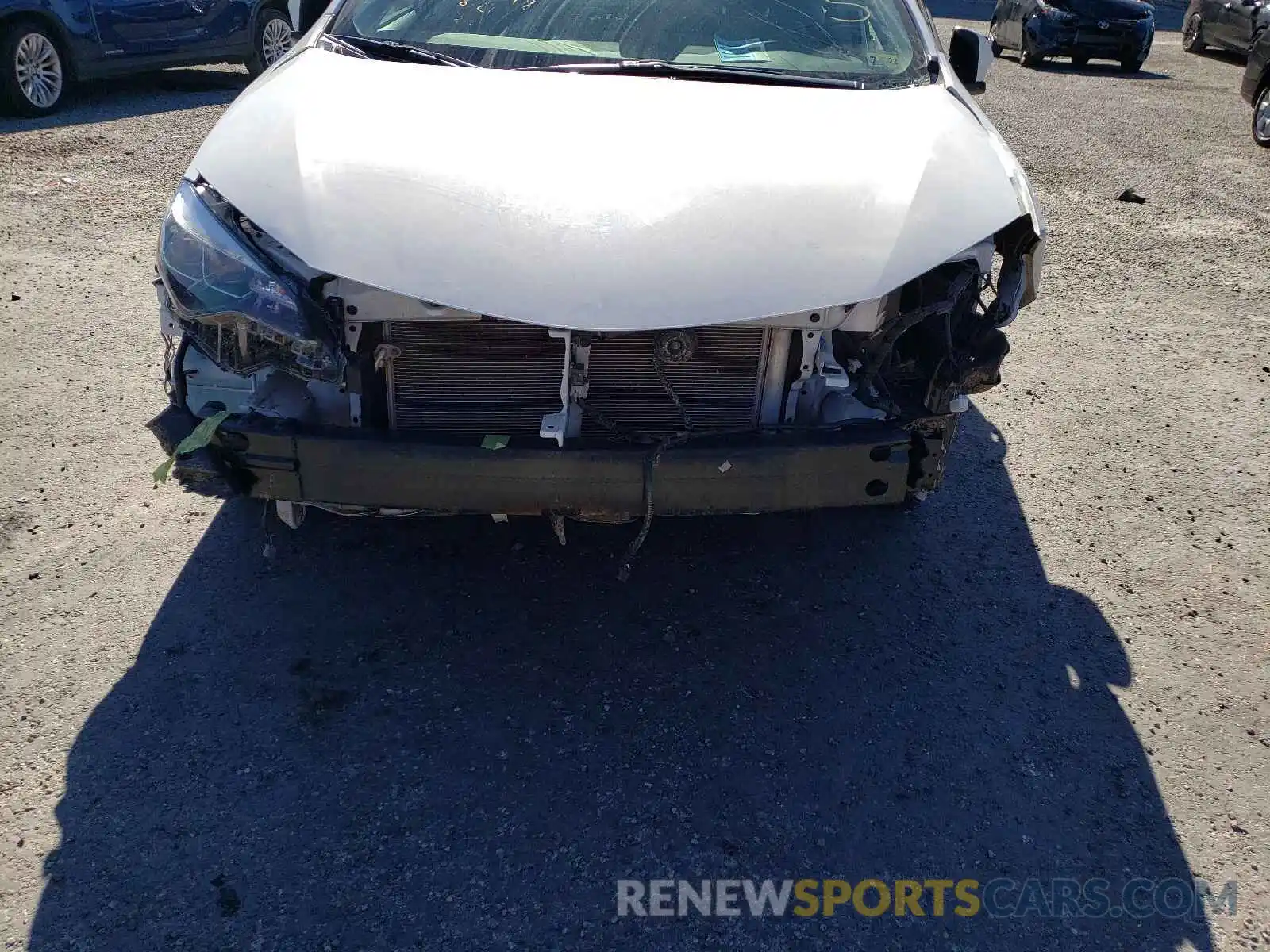 9 Photograph of a damaged car 2T1BURHE7KC149063 TOYOTA COROLLA 2019