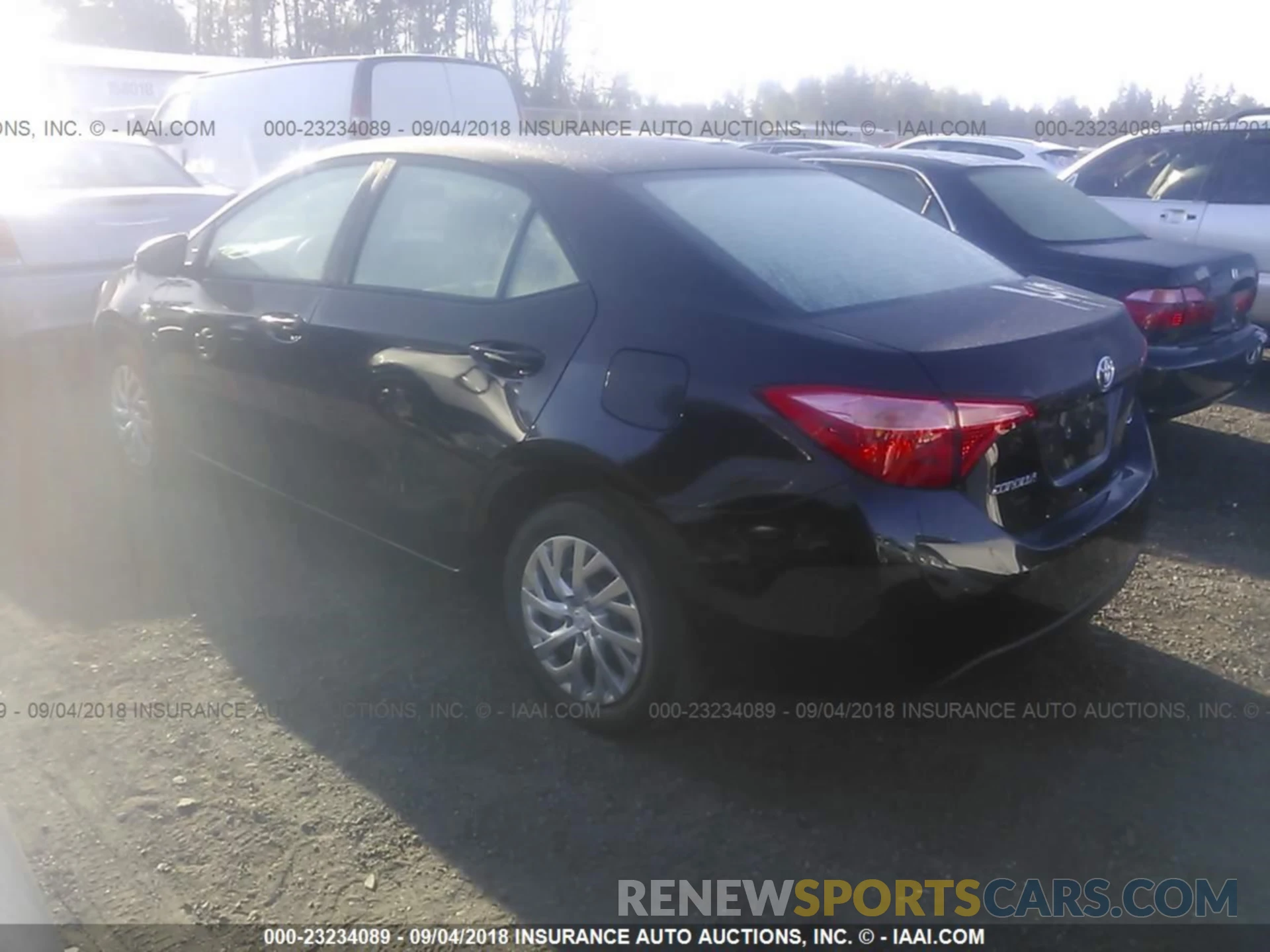 3 Photograph of a damaged car 2T1BURHE7KC150410 Toyota Corolla 2019