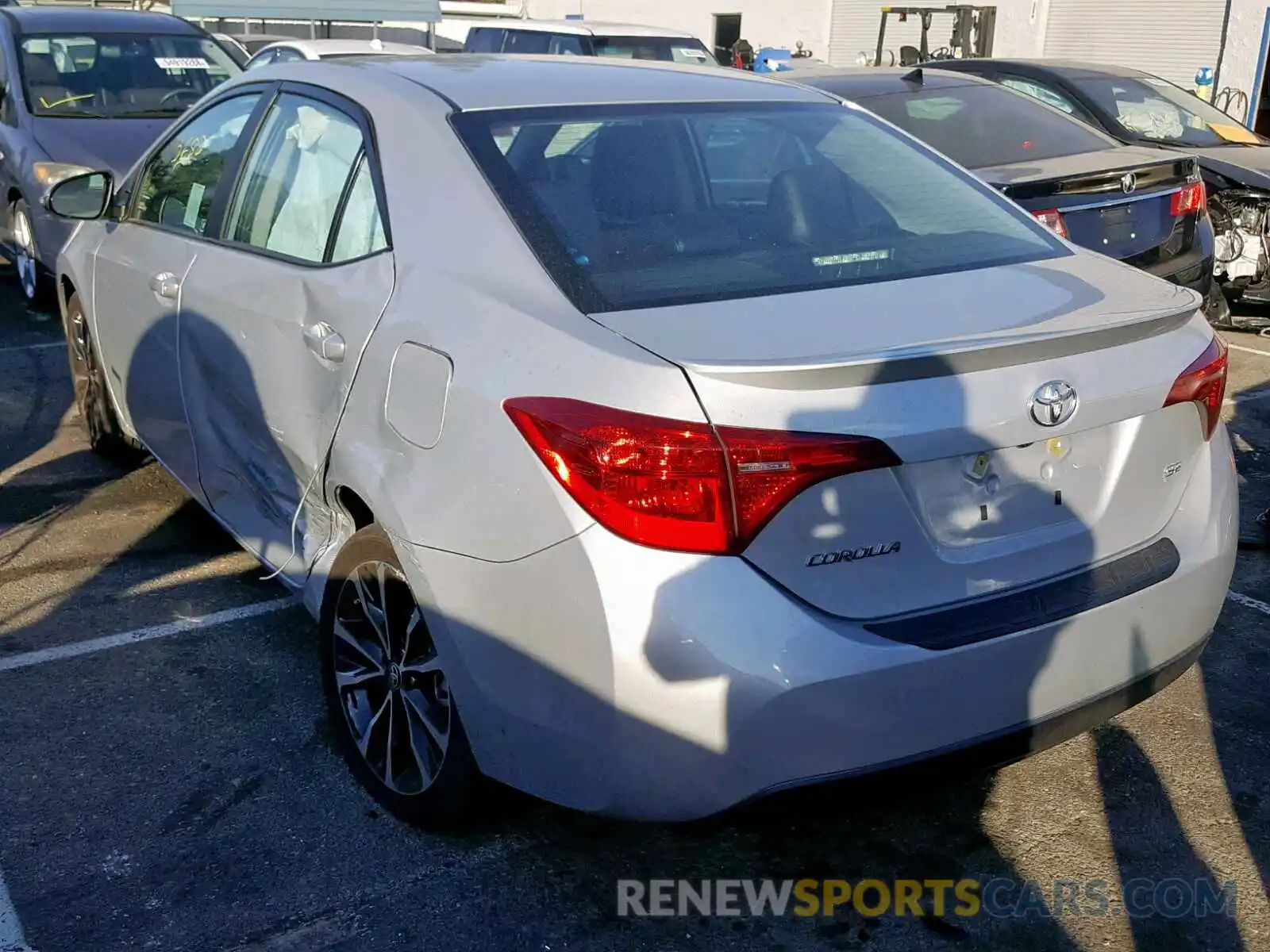 3 Photograph of a damaged car 2T1BURHE7KC150441 TOYOTA COROLLA 2019