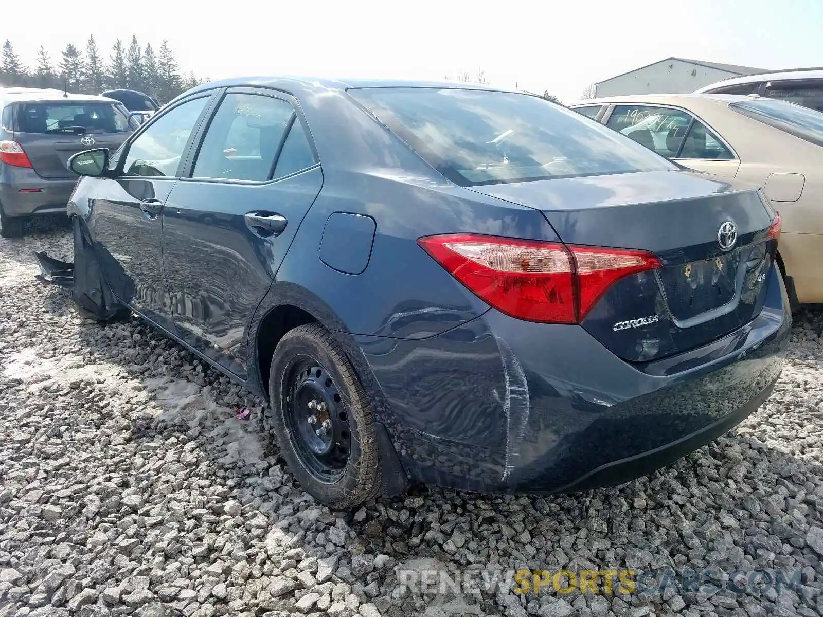 3 Photograph of a damaged car 2T1BURHE7KC150455 TOYOTA COROLLA 2019