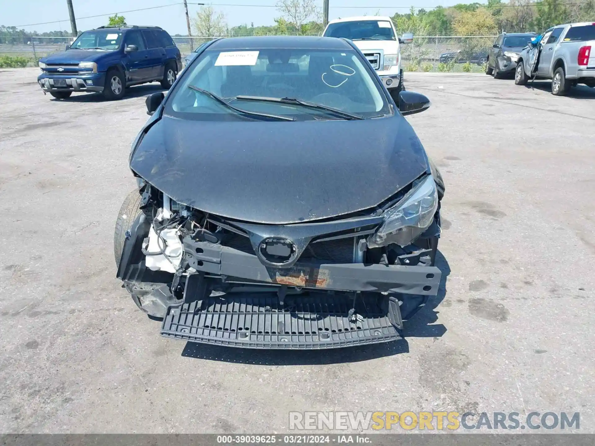 12 Photograph of a damaged car 2T1BURHE7KC151881 TOYOTA COROLLA 2019