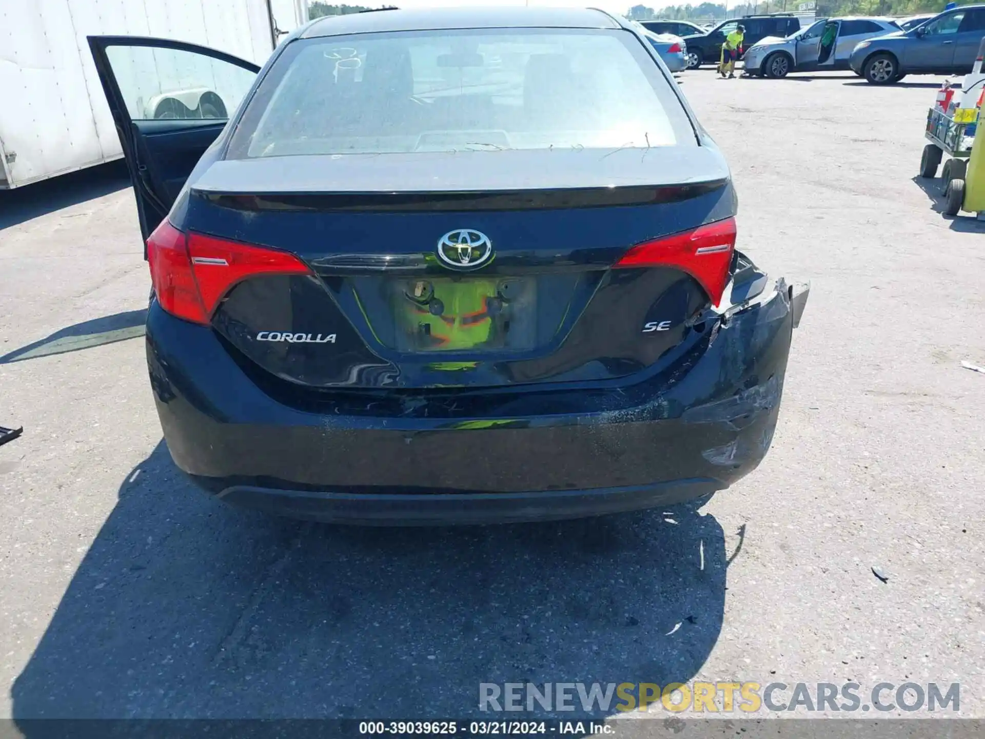 16 Photograph of a damaged car 2T1BURHE7KC151881 TOYOTA COROLLA 2019