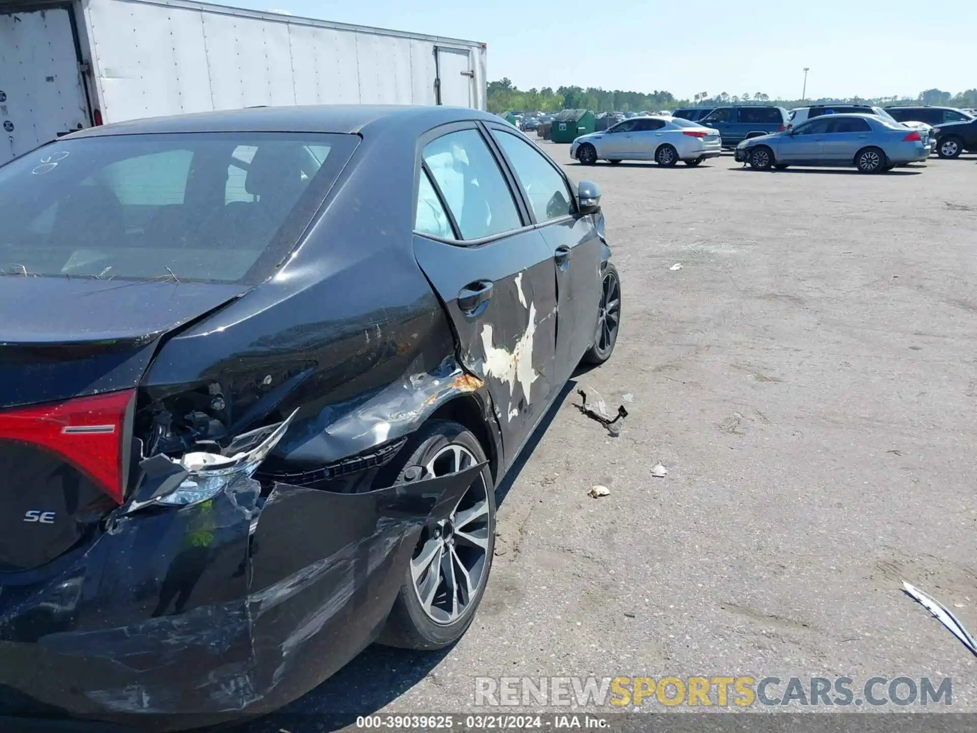 4 Photograph of a damaged car 2T1BURHE7KC151881 TOYOTA COROLLA 2019