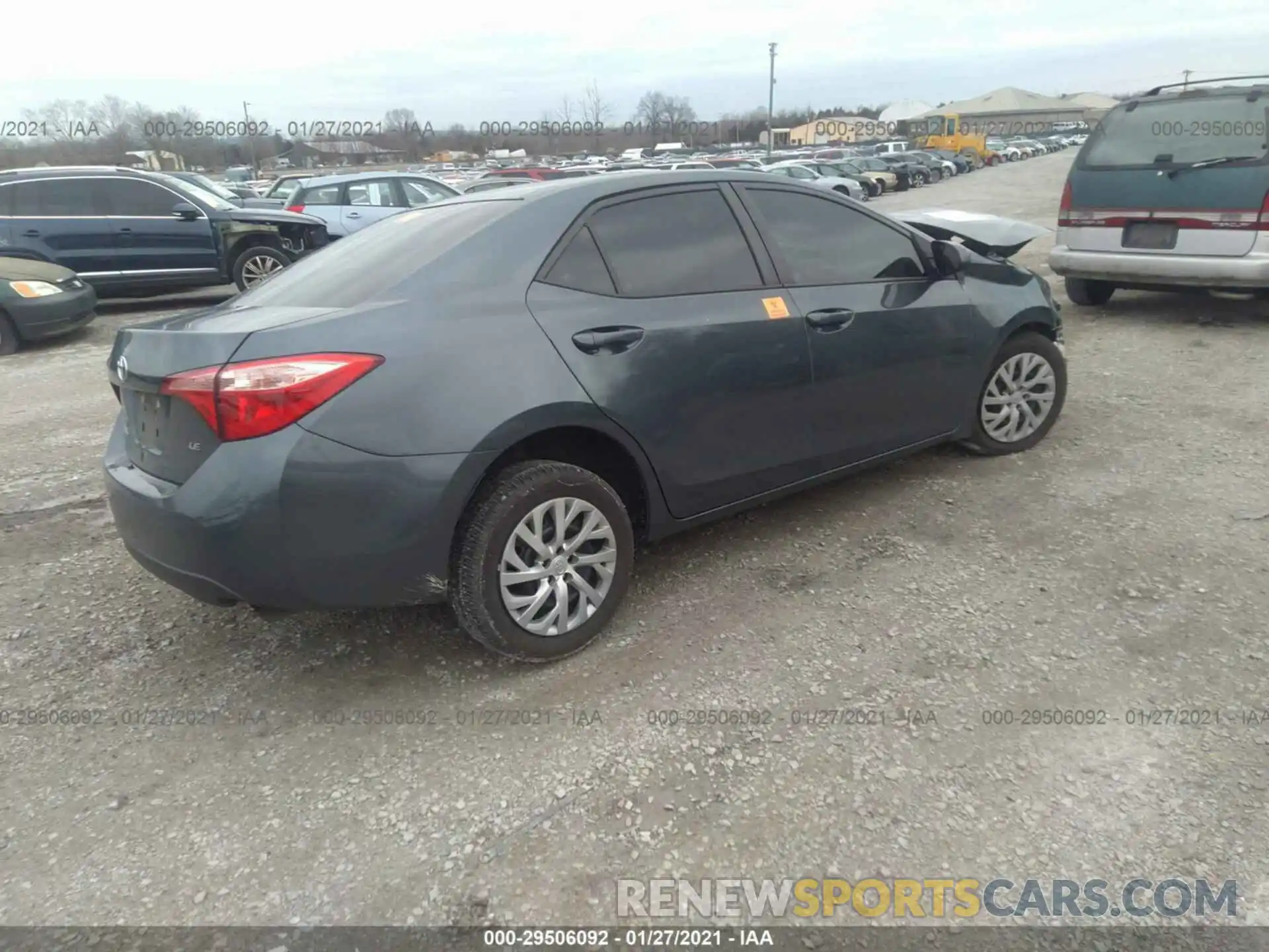 4 Photograph of a damaged car 2T1BURHE7KC152027 TOYOTA COROLLA 2019