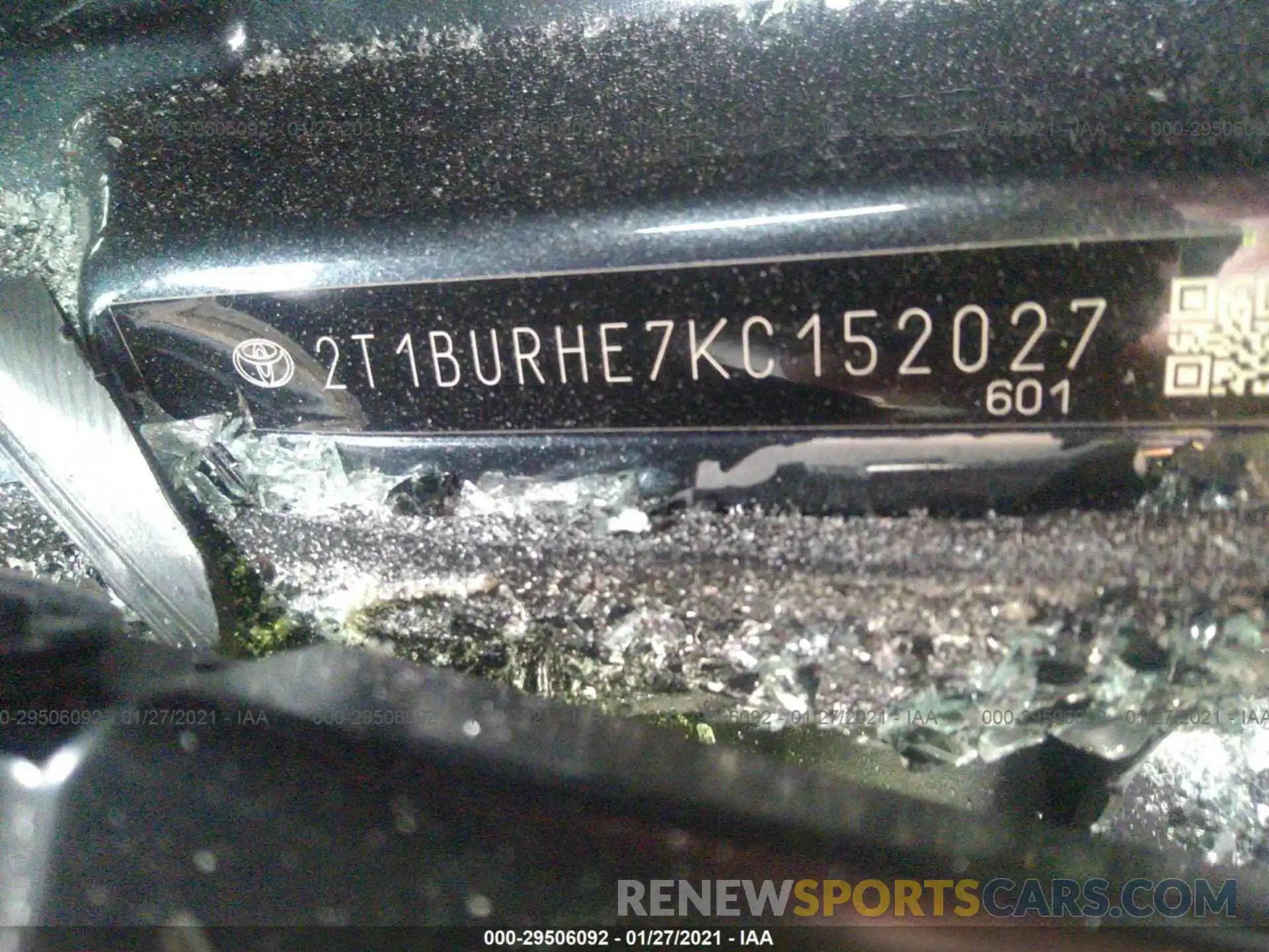 9 Photograph of a damaged car 2T1BURHE7KC152027 TOYOTA COROLLA 2019