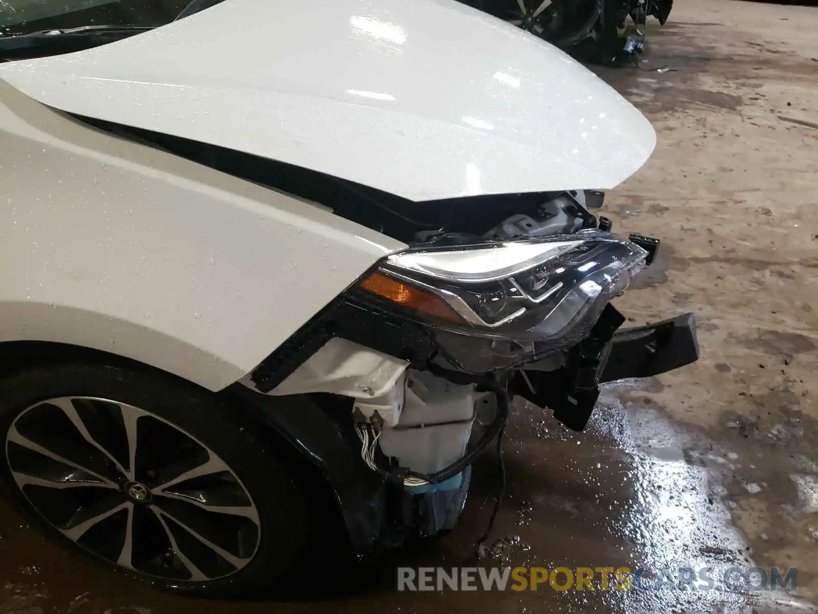 9 Photograph of a damaged car 2T1BURHE7KC154229 TOYOTA COROLLA 2019