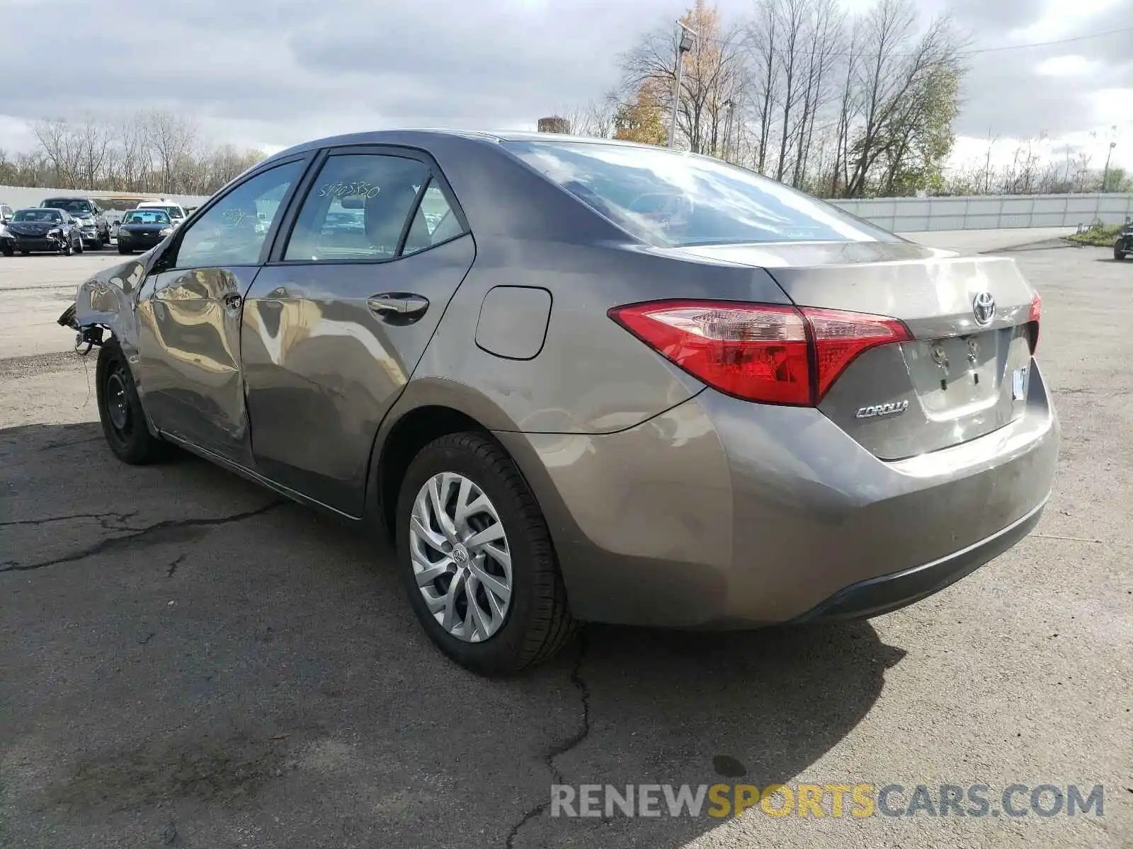 3 Photograph of a damaged car 2T1BURHE7KC154859 TOYOTA COROLLA 2019