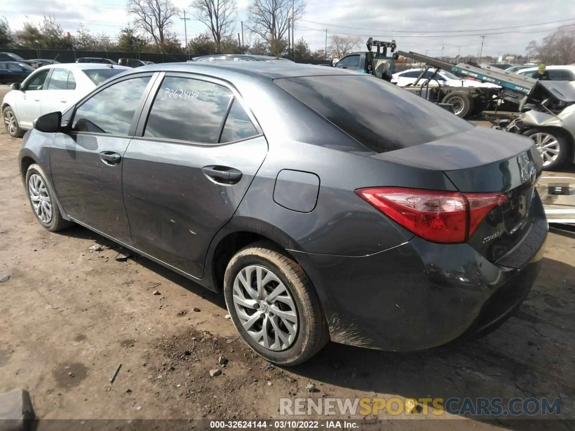 3 Photograph of a damaged car 2T1BURHE7KC155056 TOYOTA COROLLA 2019