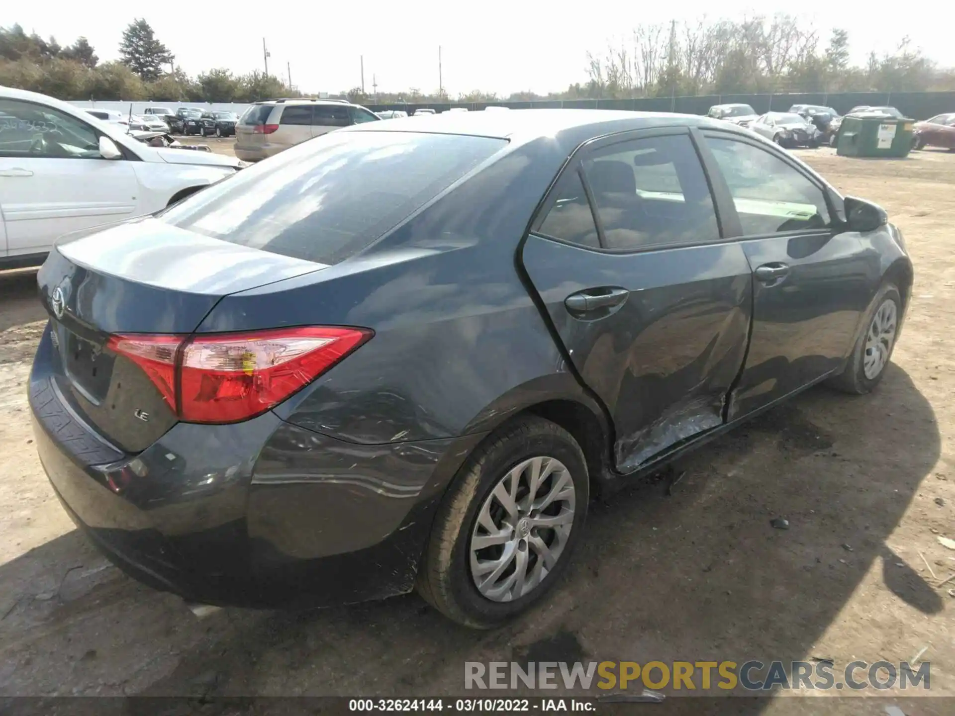 4 Photograph of a damaged car 2T1BURHE7KC155056 TOYOTA COROLLA 2019