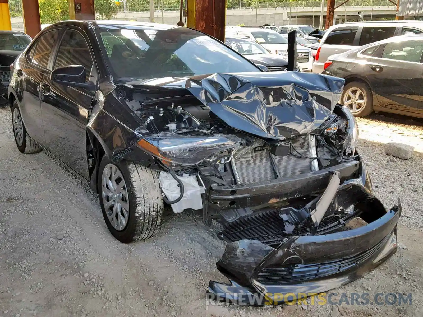 1 Photograph of a damaged car 2T1BURHE7KC155820 TOYOTA COROLLA 2019