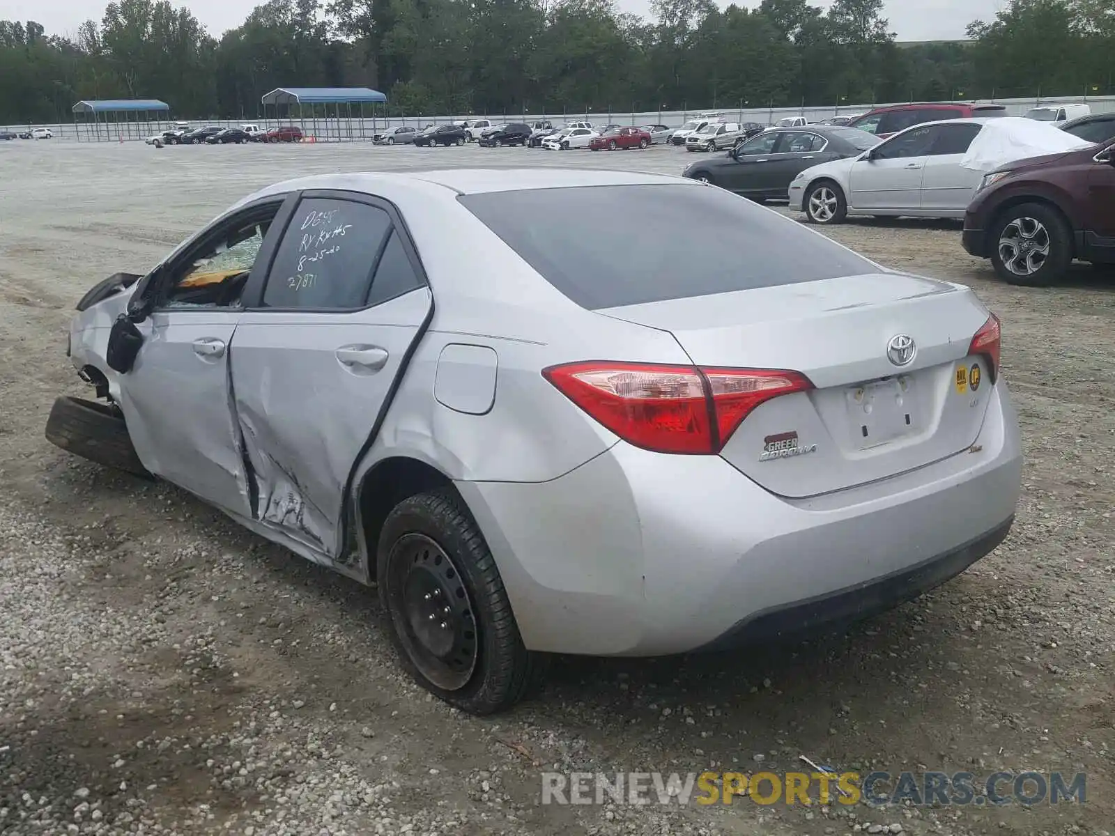 3 Photograph of a damaged car 2T1BURHE7KC156739 TOYOTA COROLLA 2019