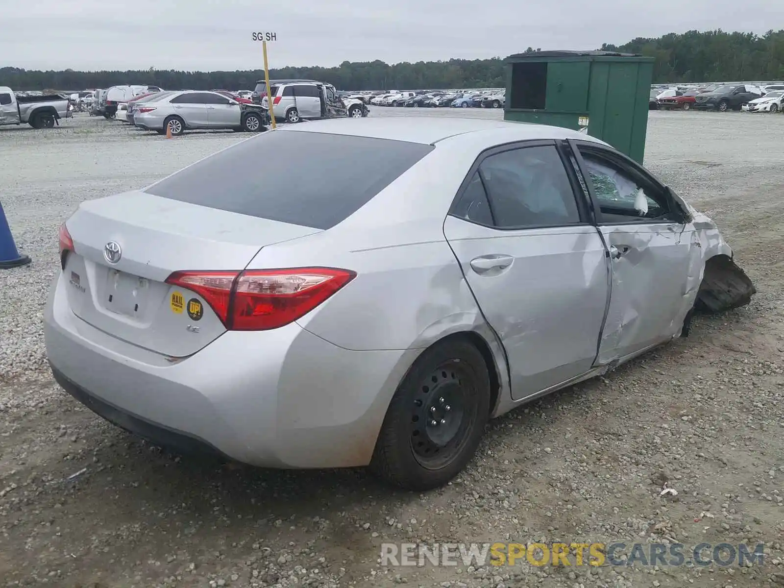 4 Photograph of a damaged car 2T1BURHE7KC156739 TOYOTA COROLLA 2019