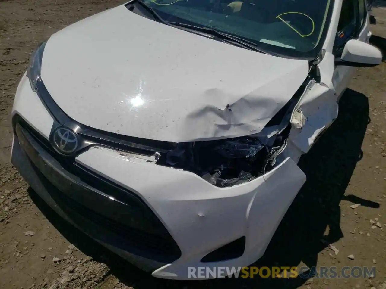 9 Photograph of a damaged car 2T1BURHE7KC158135 TOYOTA COROLLA 2019