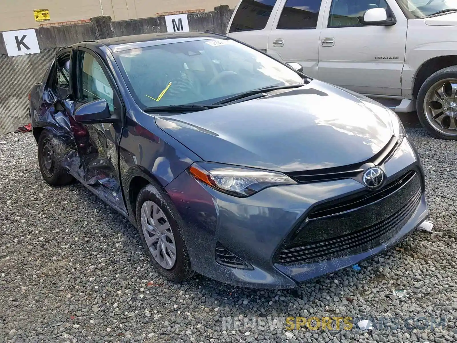 1 Photograph of a damaged car 2T1BURHE7KC158491 TOYOTA COROLLA 2019