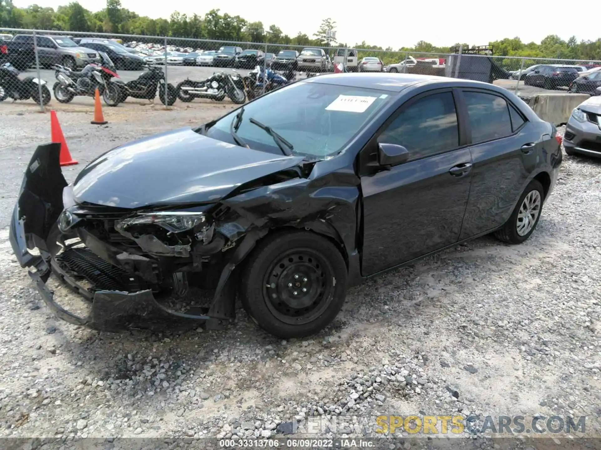 2 Фотография поврежденного автомобиля 2T1BURHE7KC159172 TOYOTA COROLLA 2019