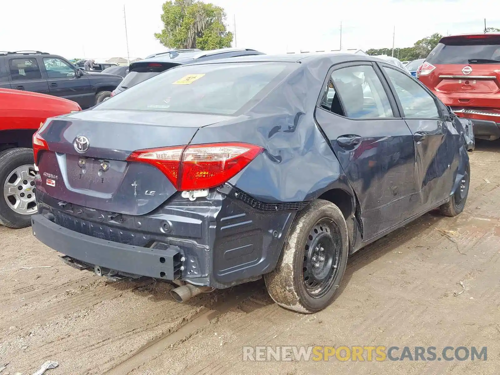 4 Photograph of a damaged car 2T1BURHE7KC159317 TOYOTA COROLLA 2019