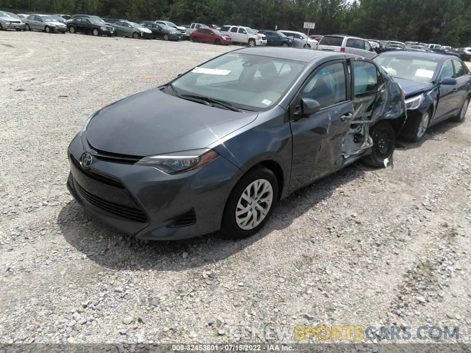 2 Photograph of a damaged car 2T1BURHE7KC160029 TOYOTA COROLLA 2019