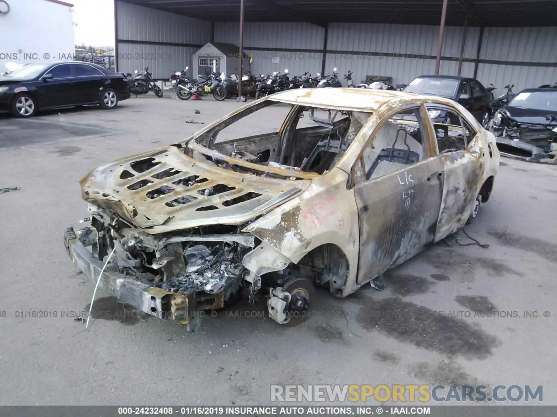 2 Photograph of a damaged car 2T1BURHE7KC160337 TOYOTA COROLLA 2019