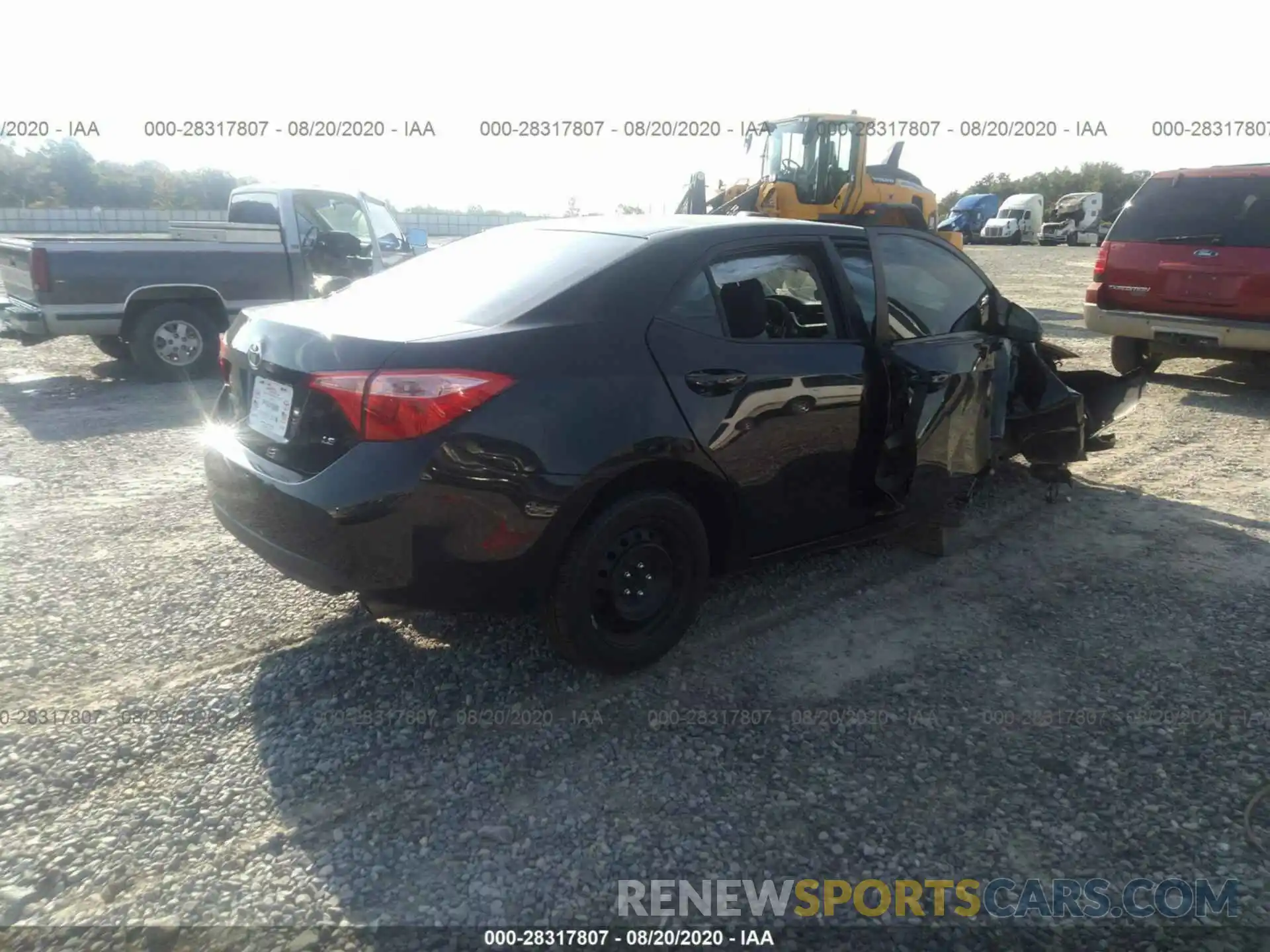 4 Photograph of a damaged car 2T1BURHE7KC161326 TOYOTA COROLLA 2019