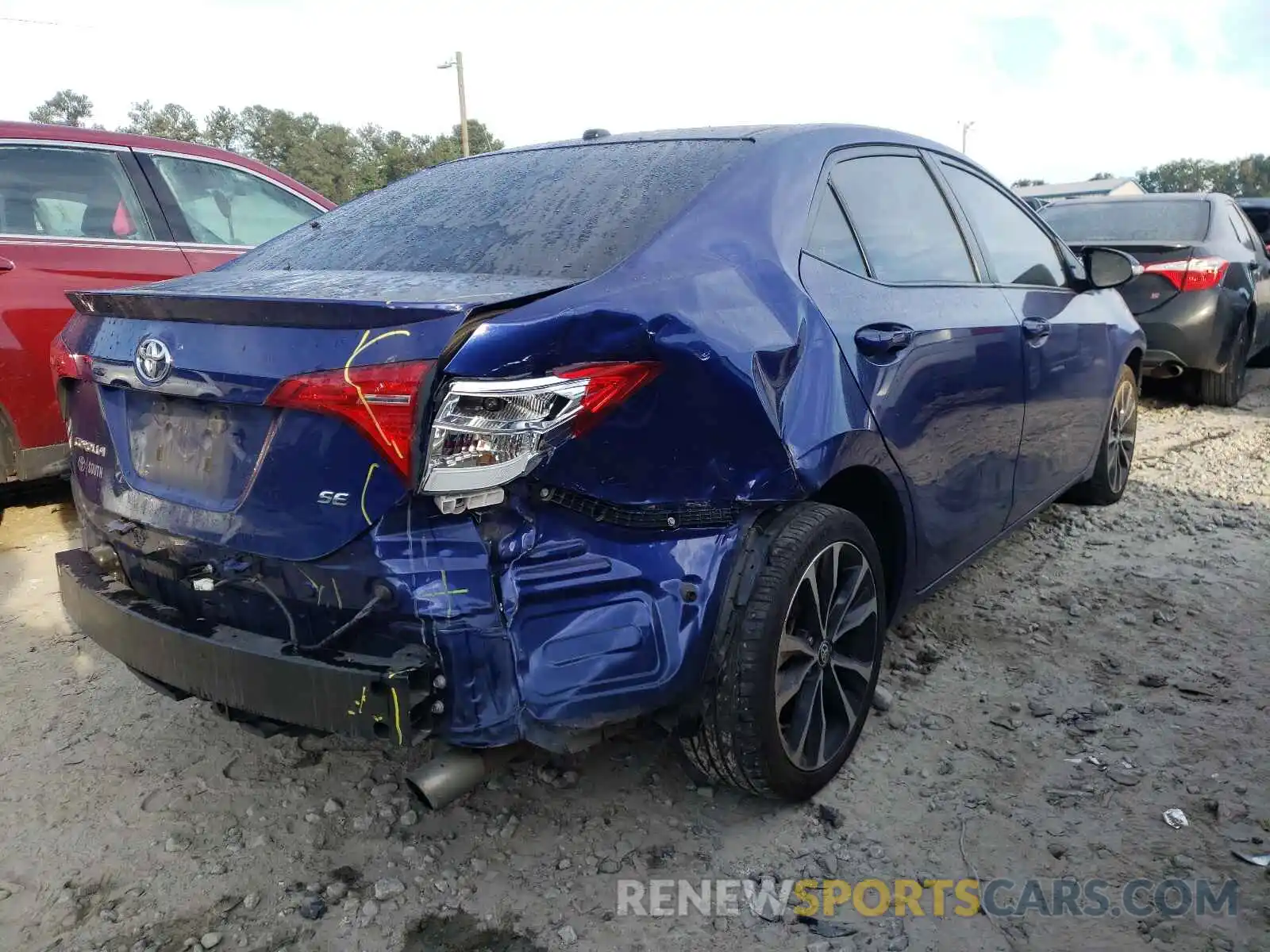 4 Photograph of a damaged car 2T1BURHE7KC162167 TOYOTA COROLLA 2019