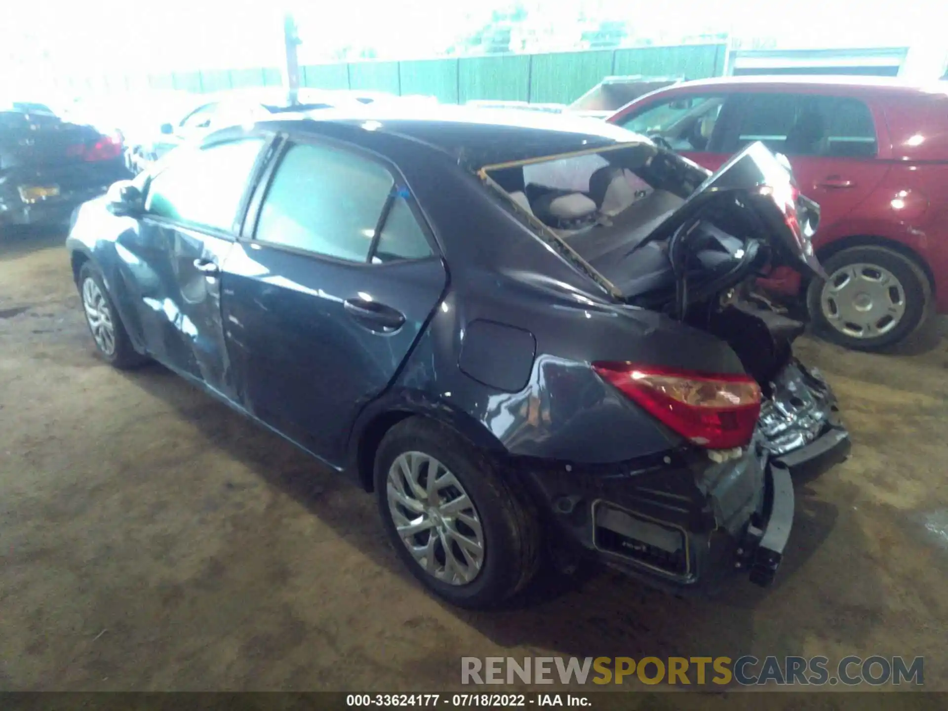 3 Photograph of a damaged car 2T1BURHE7KC164128 TOYOTA COROLLA 2019